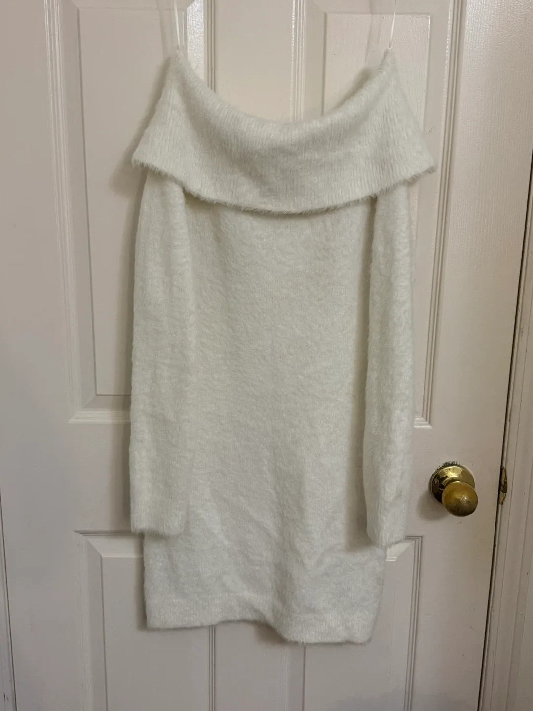 H&M White Off-the-Shoulder Sweater Dress - XS