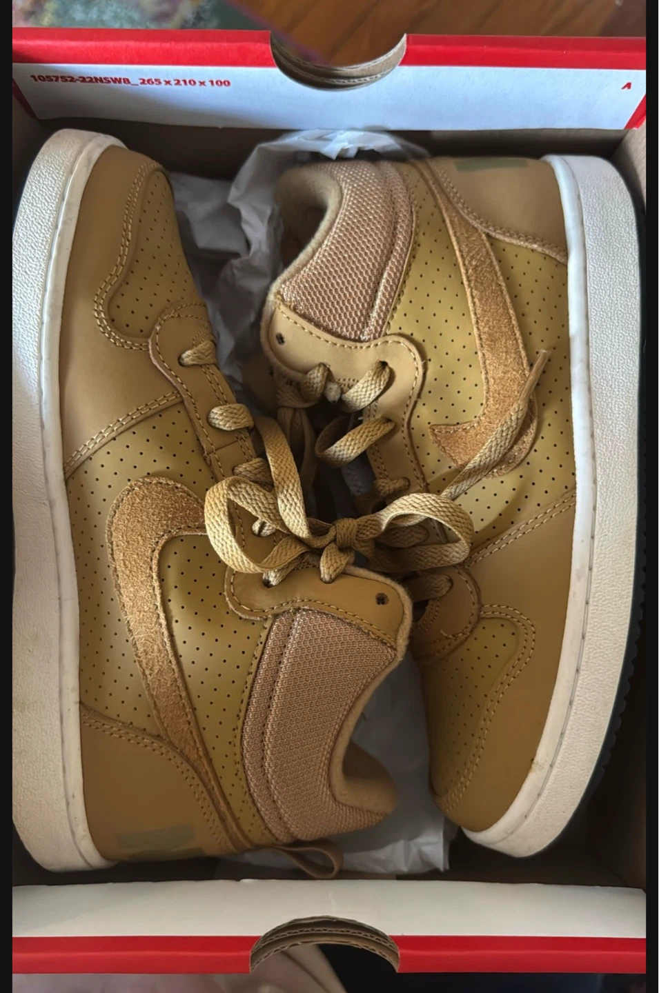 Nike Court Borough Mid (GS) Wheat/White Size 4.5Y