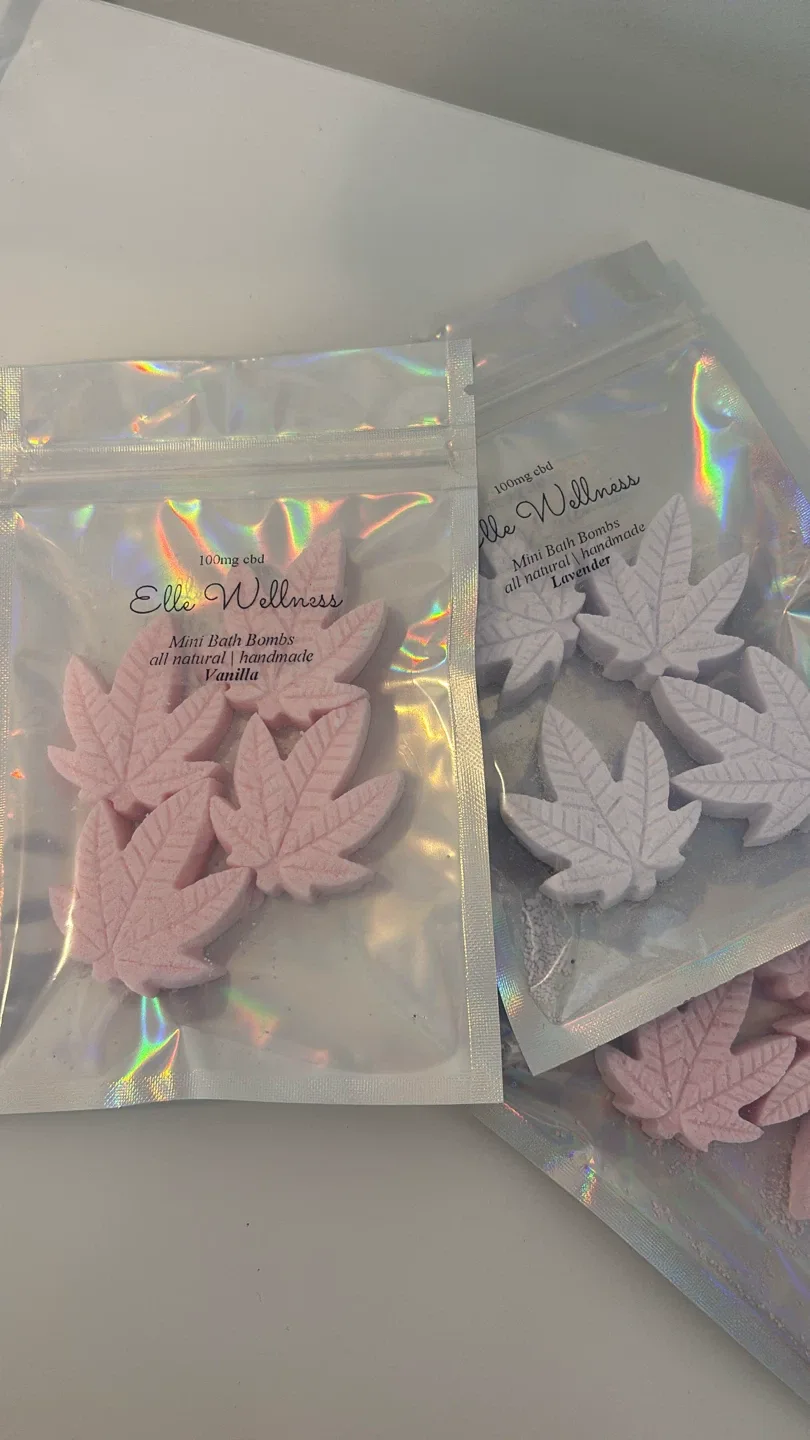 CBD Infused bath salts & bath bombs image indicator(2)