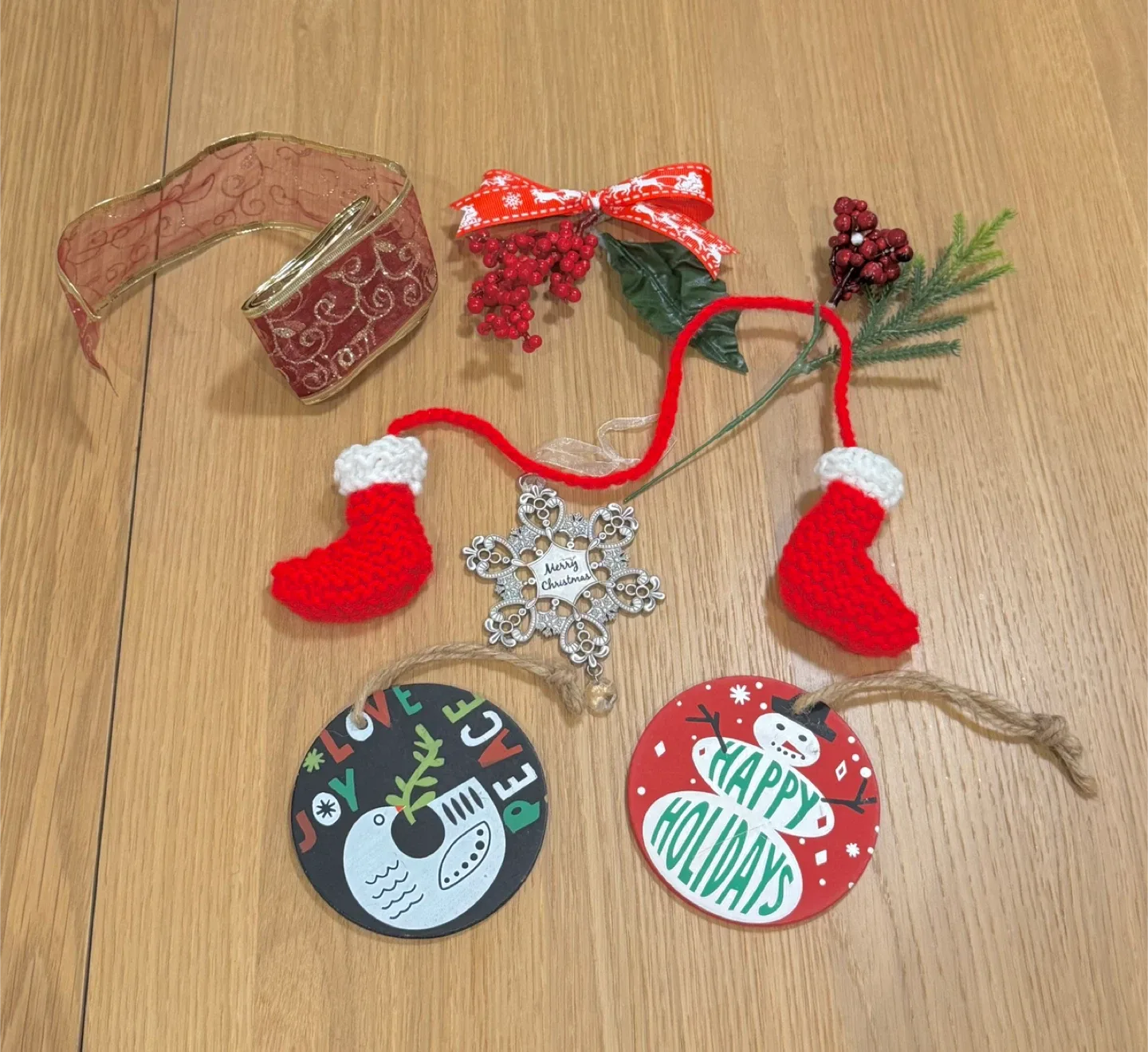 AFFORDABLE Christmas Decorations - BUNDLE image indicator(9)
