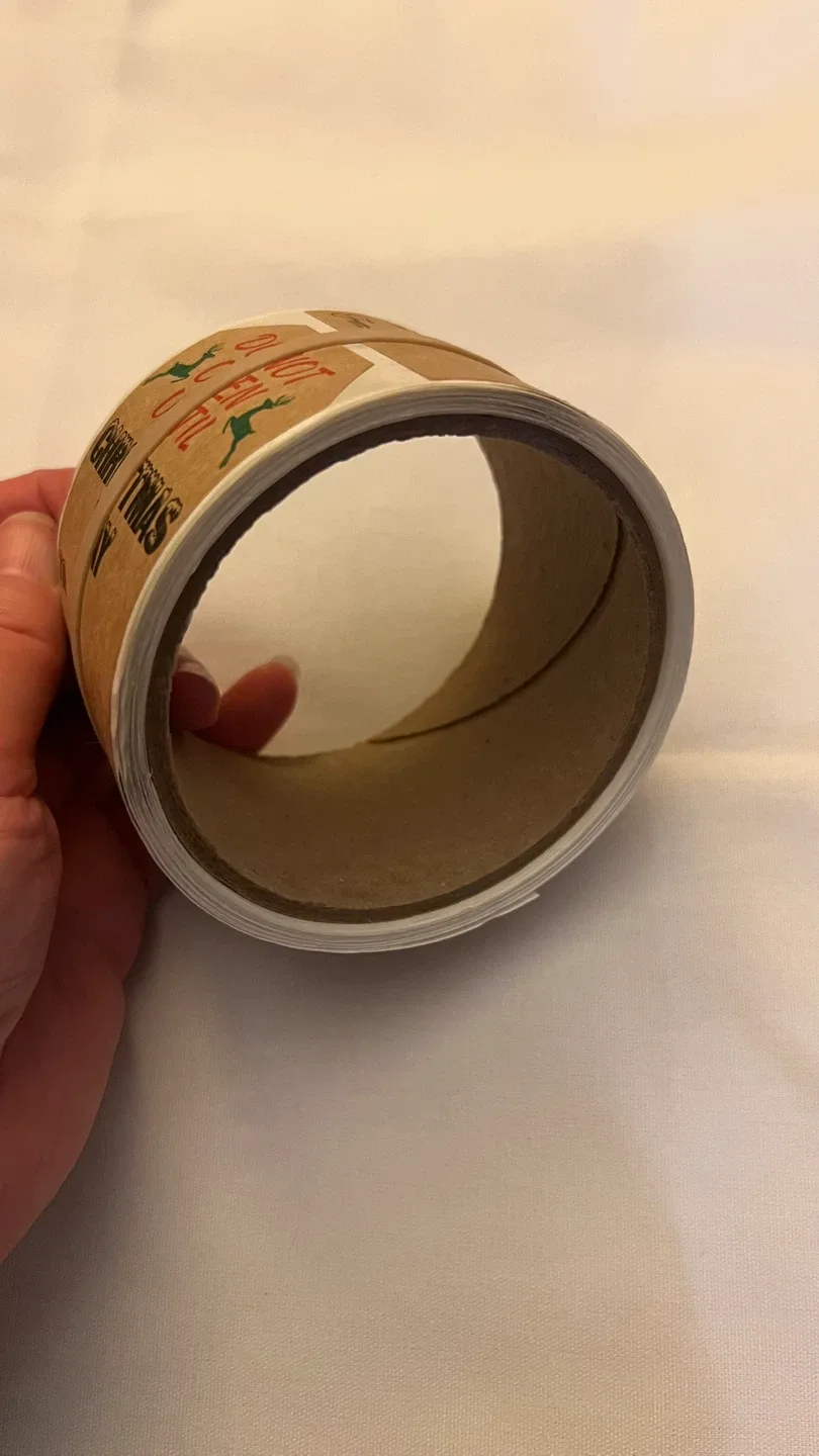 Roll of 60 “Do Not Open Until December 25” Gift Tags image indicator(3)