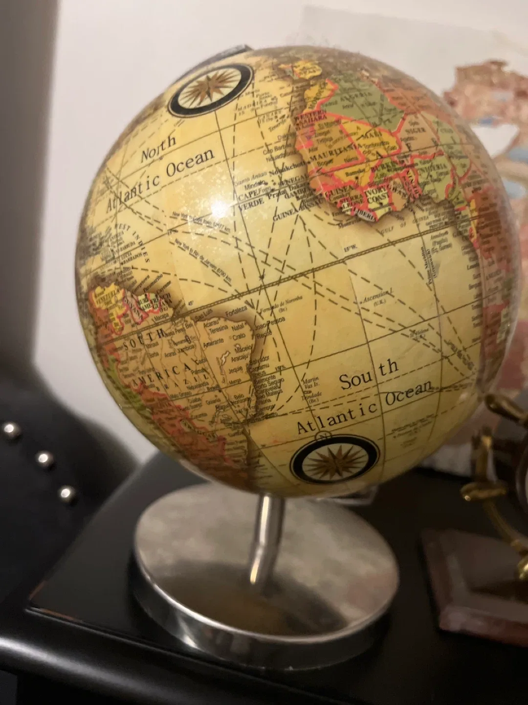 Vintage World Globe image indicator(3)