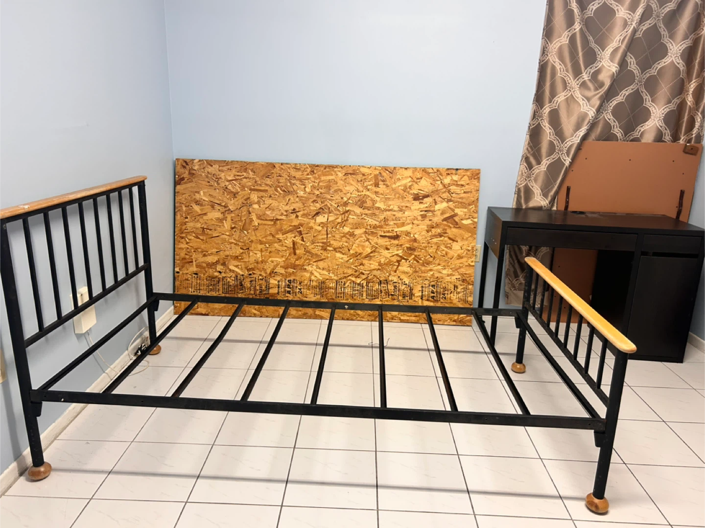 Metal Bed Frame - Black & Wood