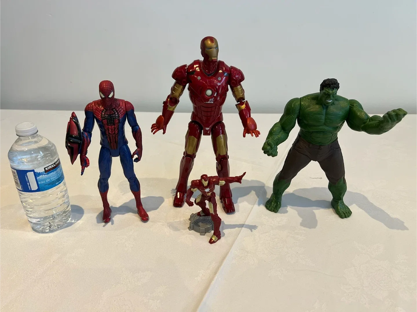 Marvel Action Figures - Spiderman, Iron Man, Hulk image indicator(3)