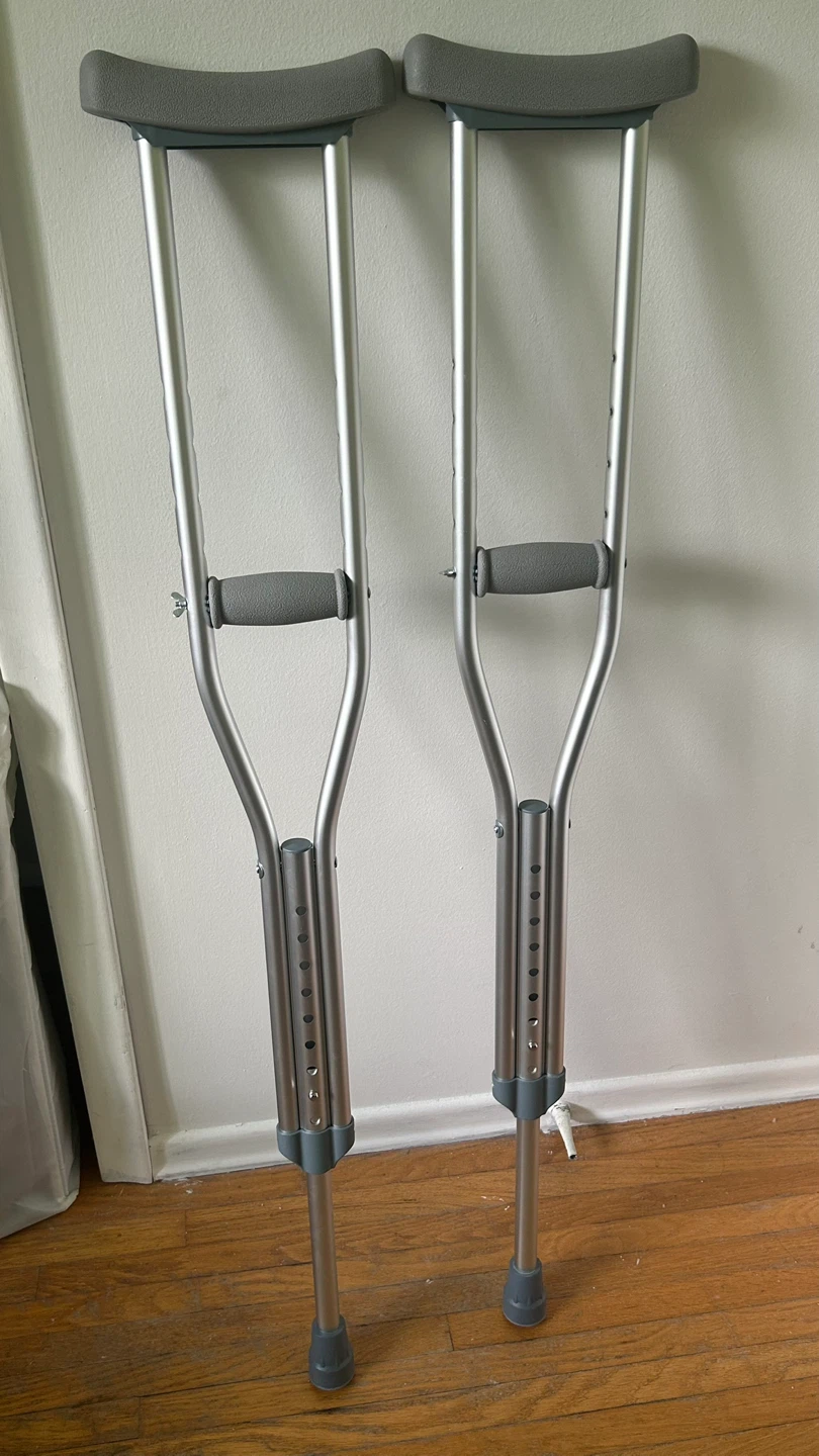 Adjustable Aluminum Crutches New - photo 2