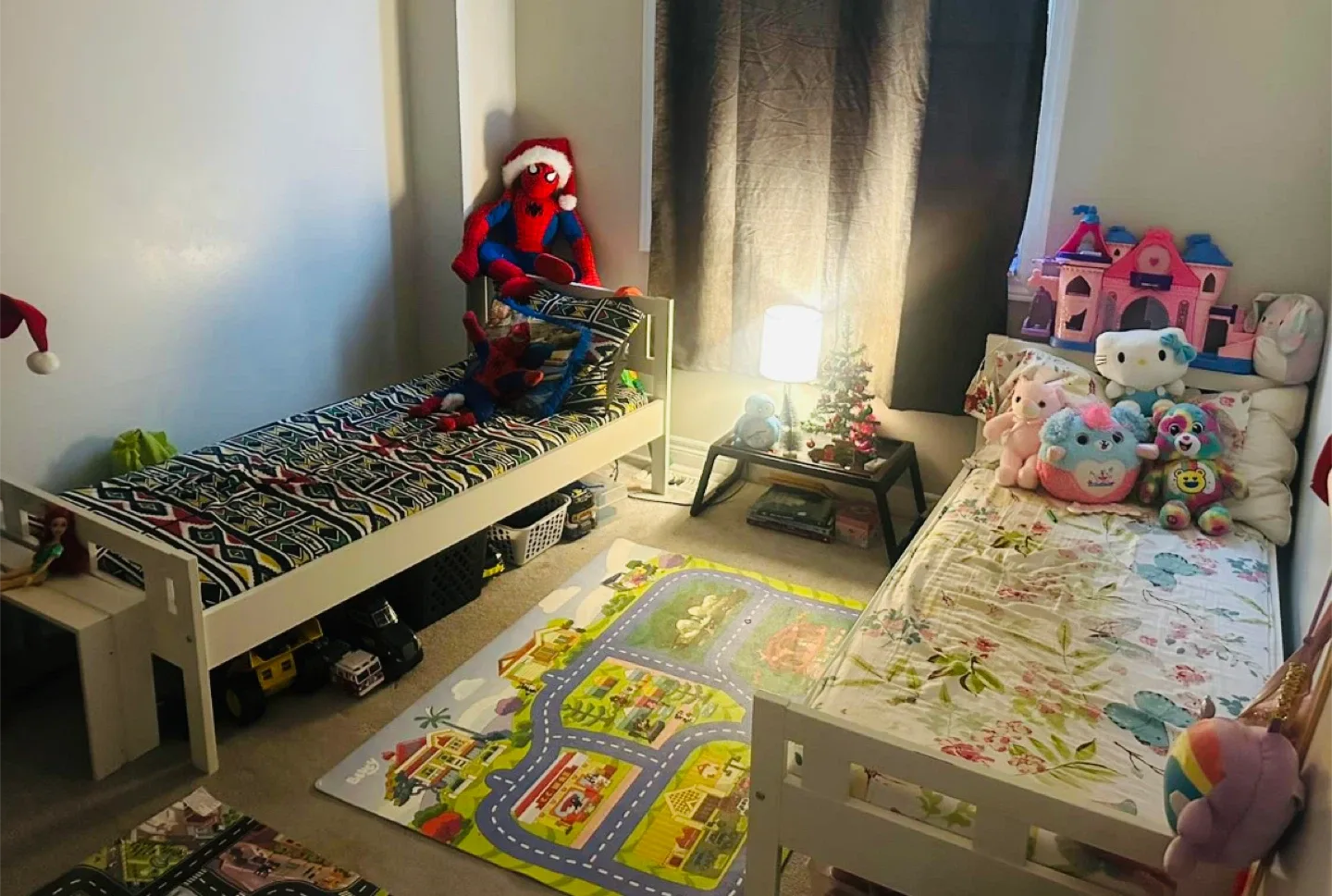 Toodler Size Beds Frame whit matress