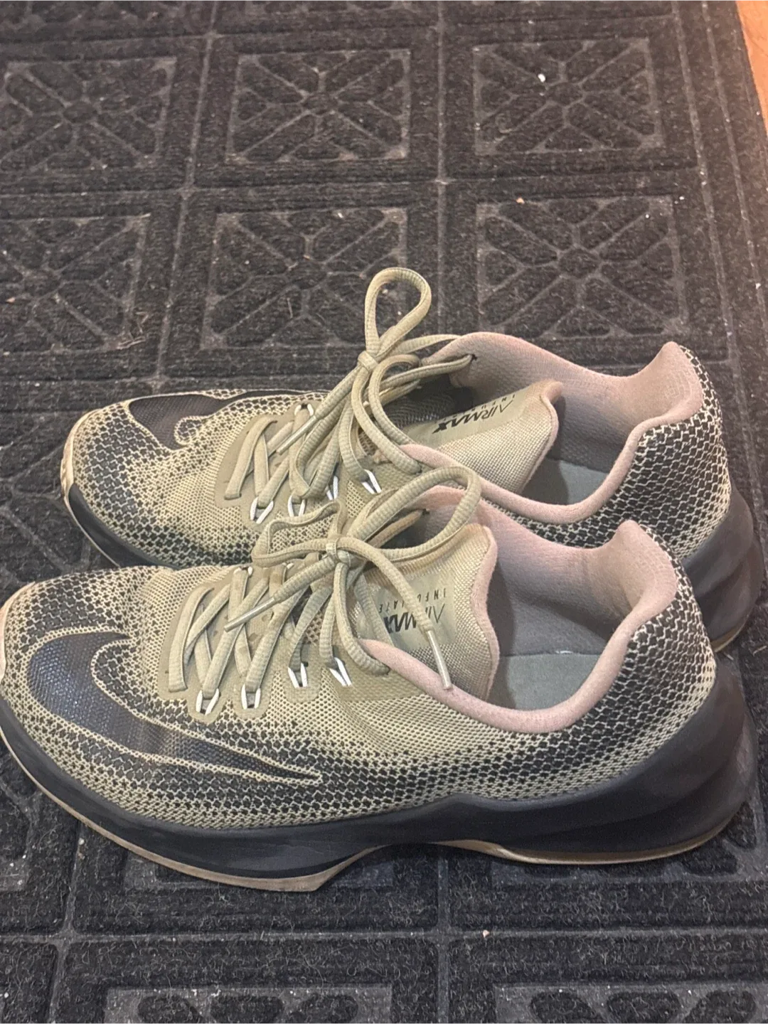 Nike Air Max Infuriate 2 Shoes - US 8.5