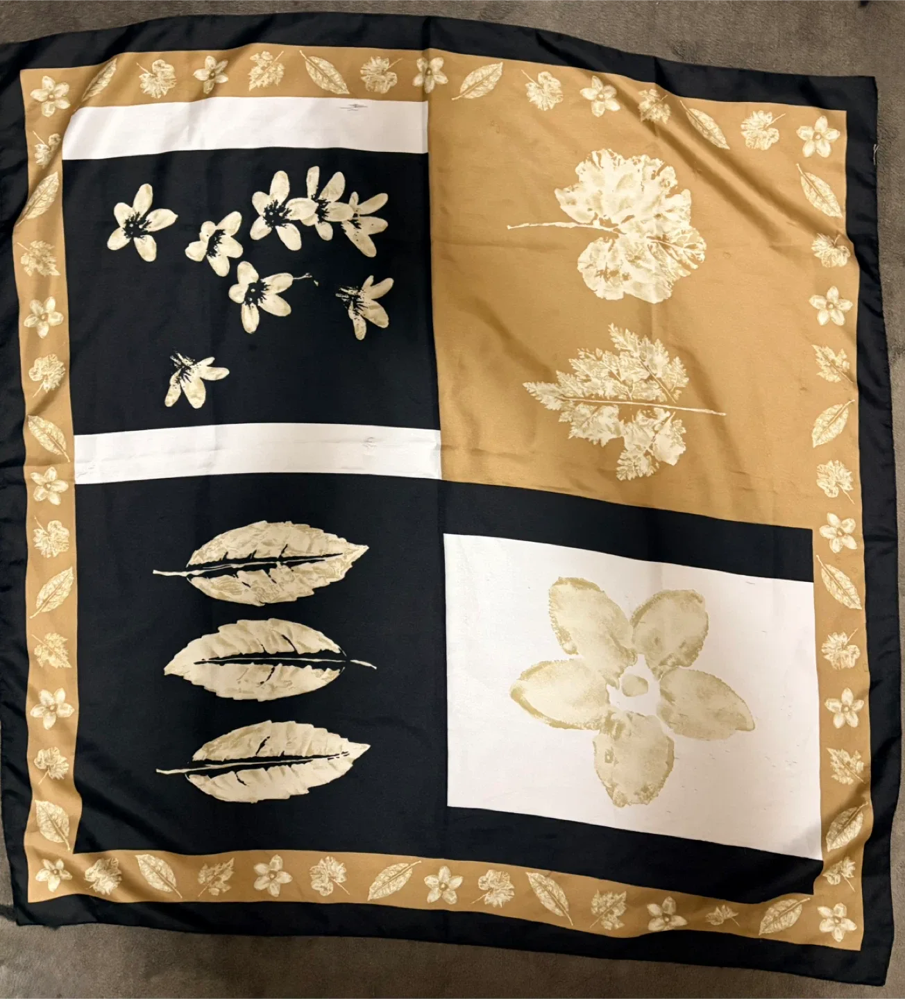 #Cleanout - Free Floral Patterned Scarf