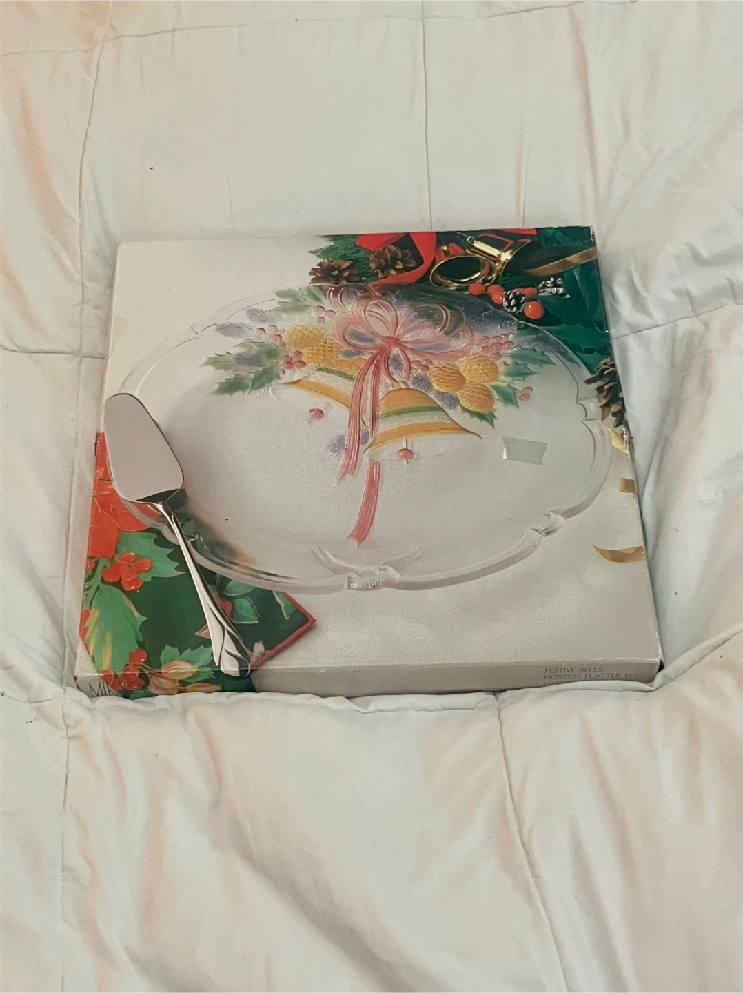 Mikasa Festive Bells Christmas Platter 15” - Like New - photo 2