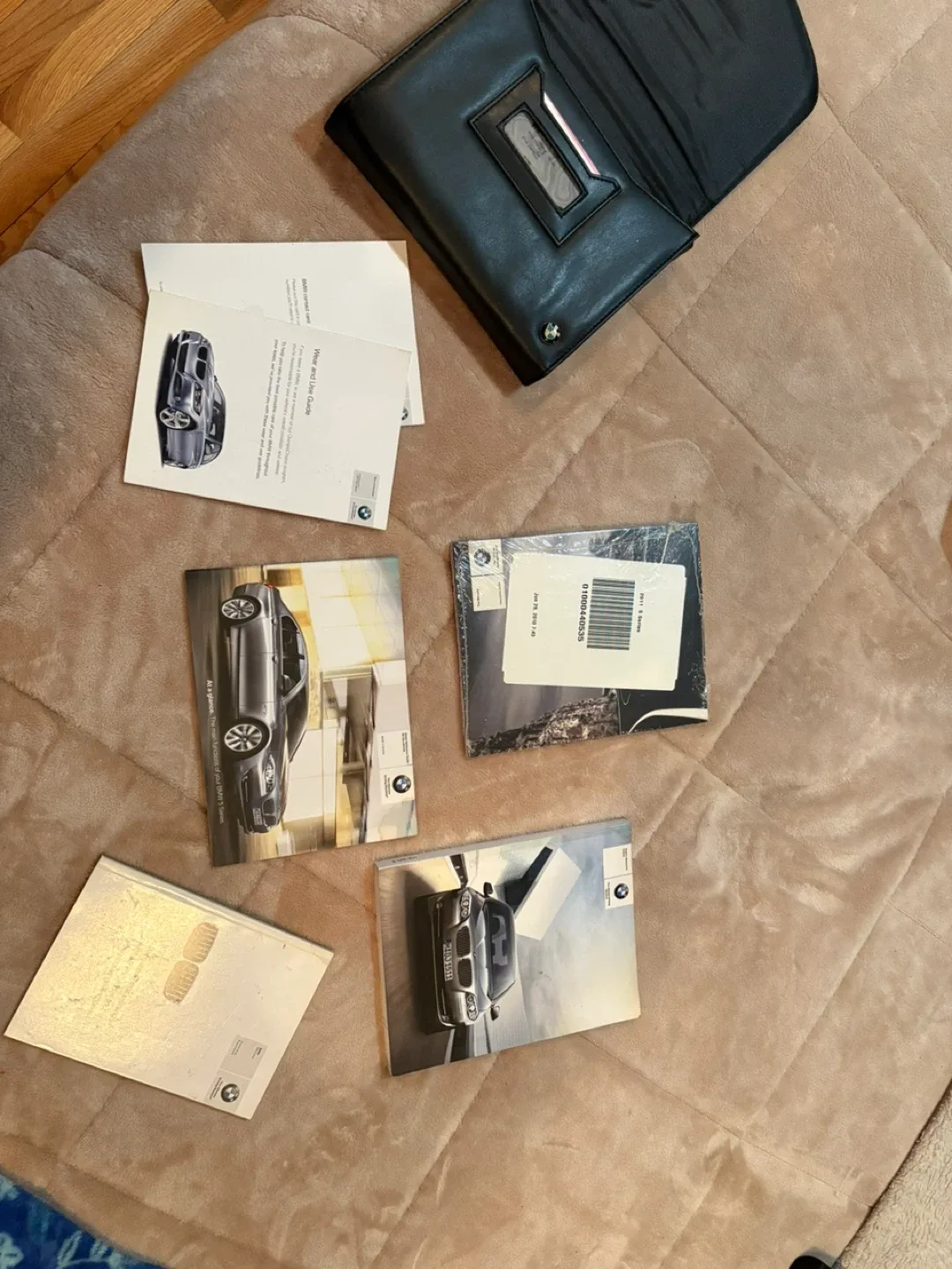 BMW Leather Car Manual Booklet Holder Black image indicator(2)