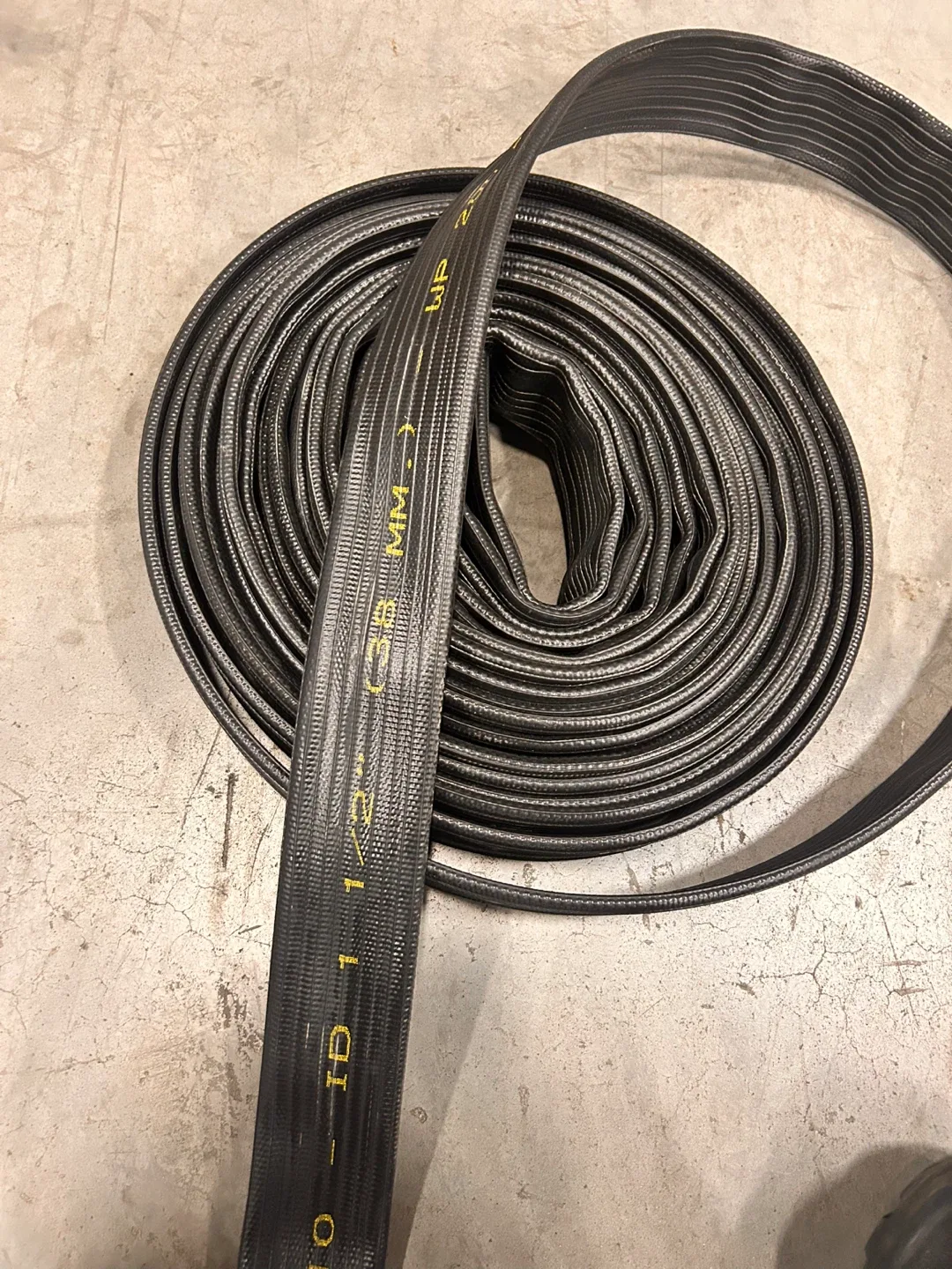 1 1/2" (38 MM) lay flat hose