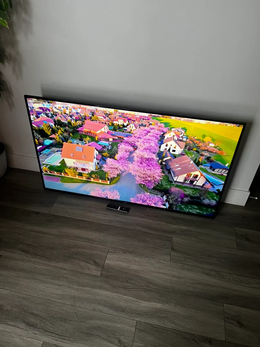 55" 4K Android Smart TV image indicator(4)