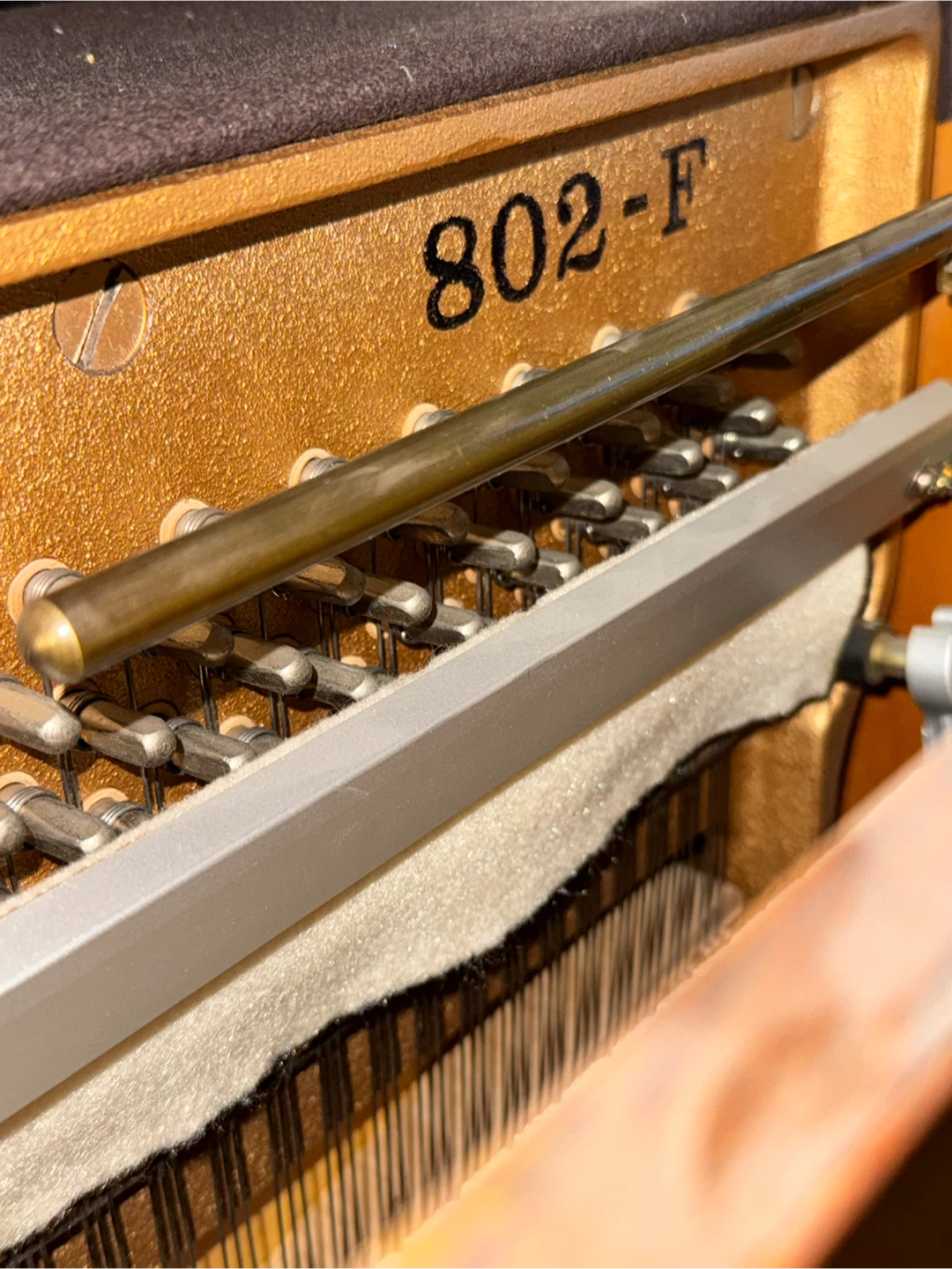 Kawai 802-F Upright Piano - photo 4