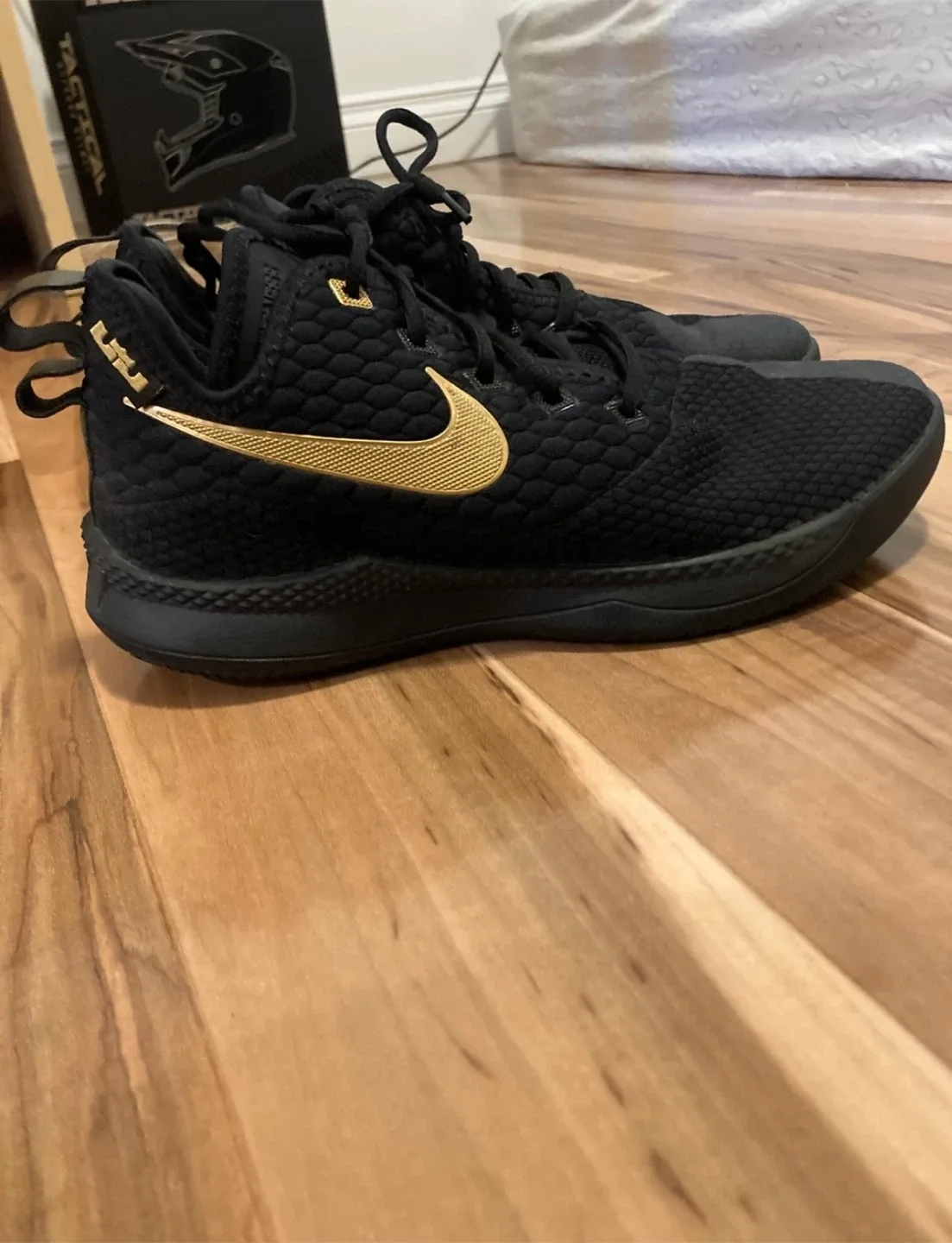 Nike LeBron Witness III Black/Gold Shoes