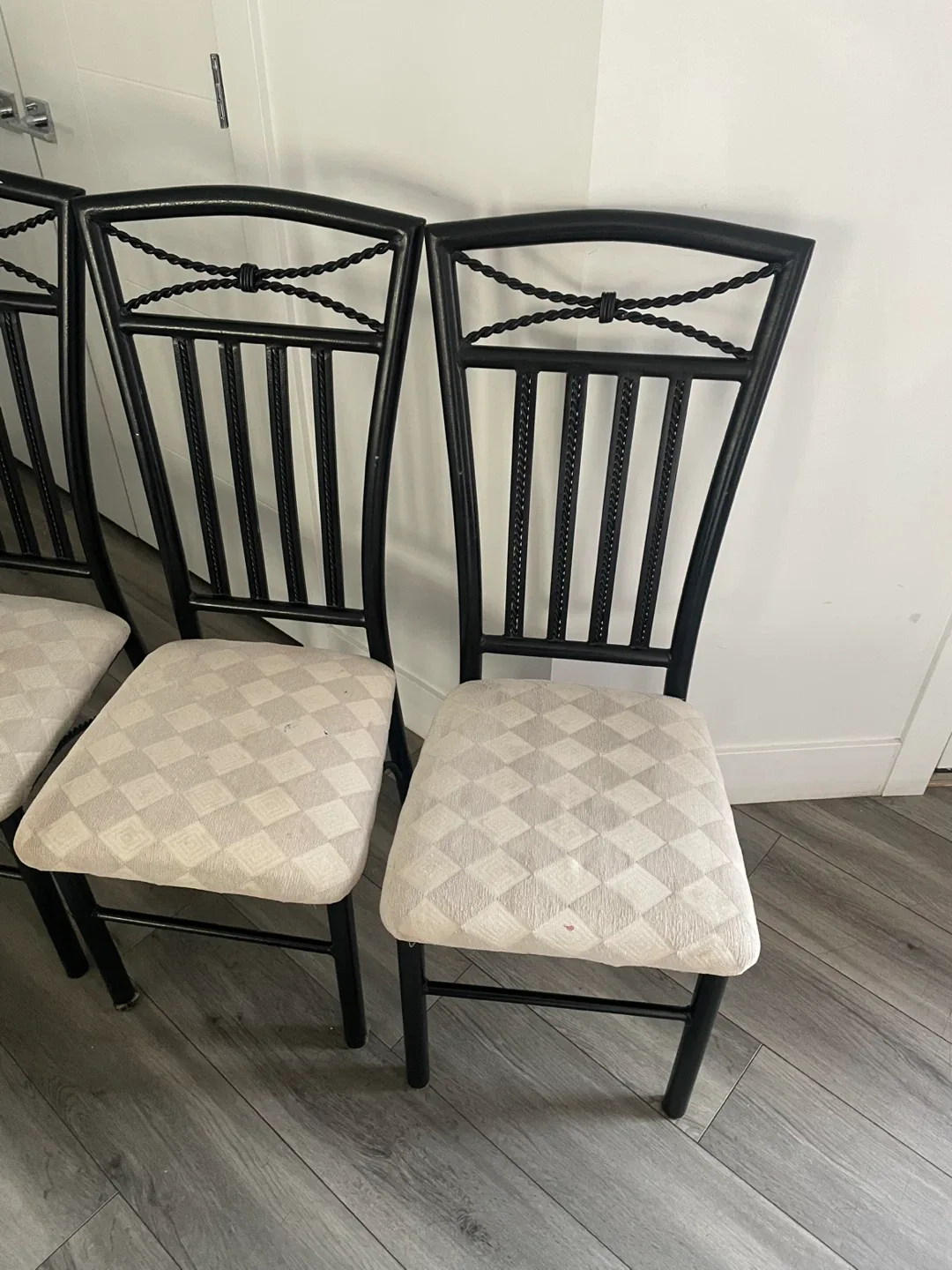 4 Metal Dining Chairs image indicator(4)