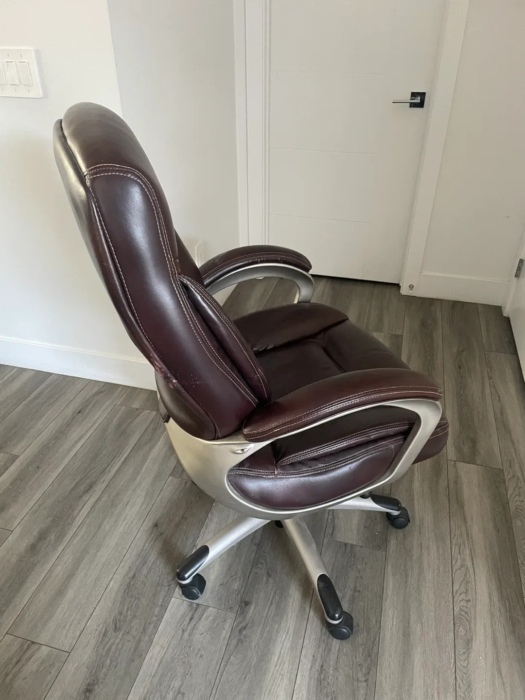 Office Chair image indicator(3)