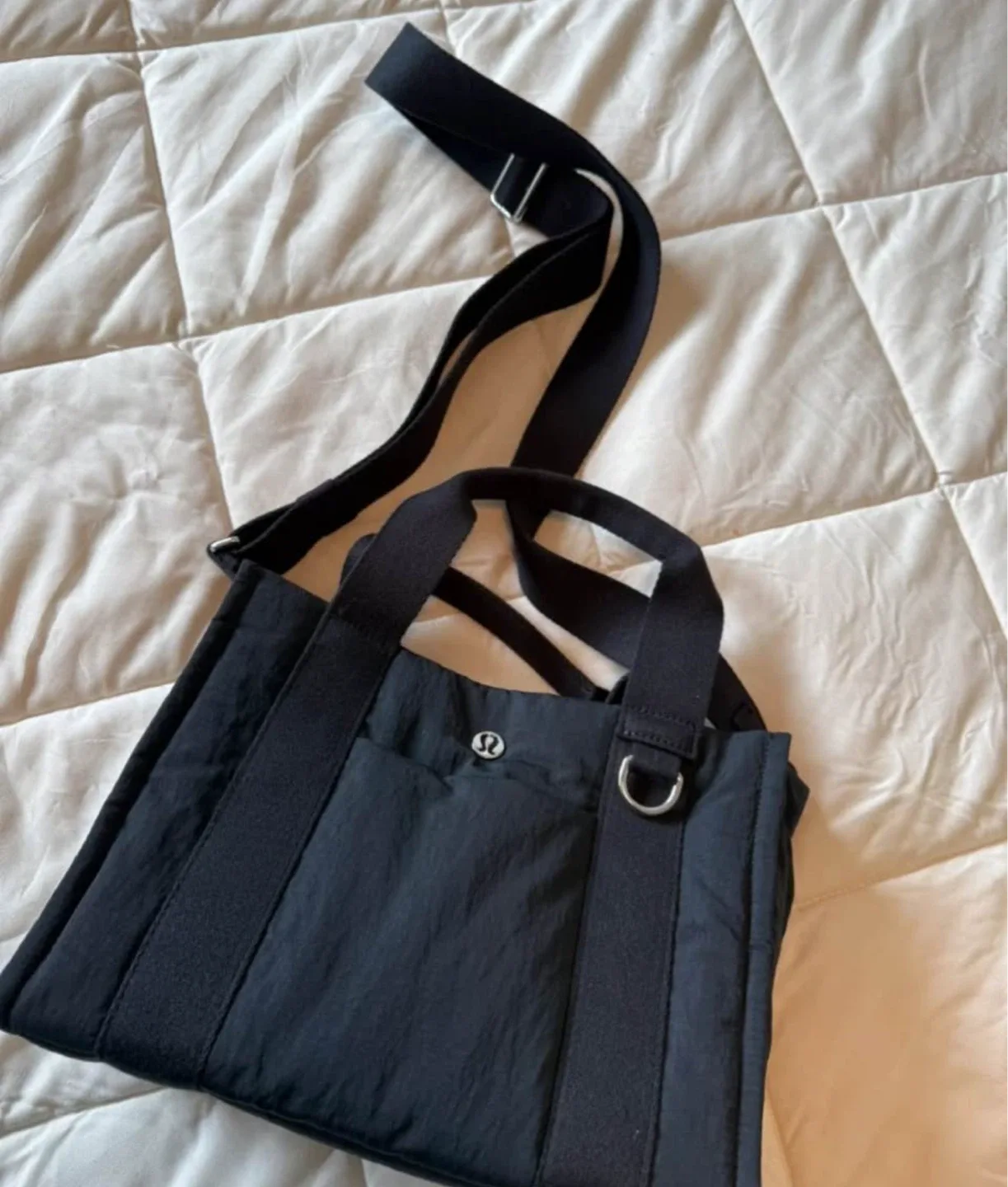 Lululemon Boxy Tote Bag 4.5L image indicator(2)