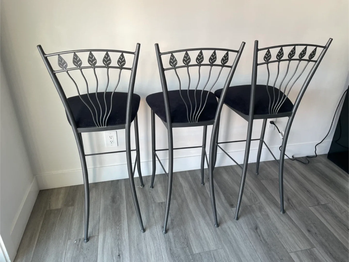 Three Bar Stools image indicator(7)