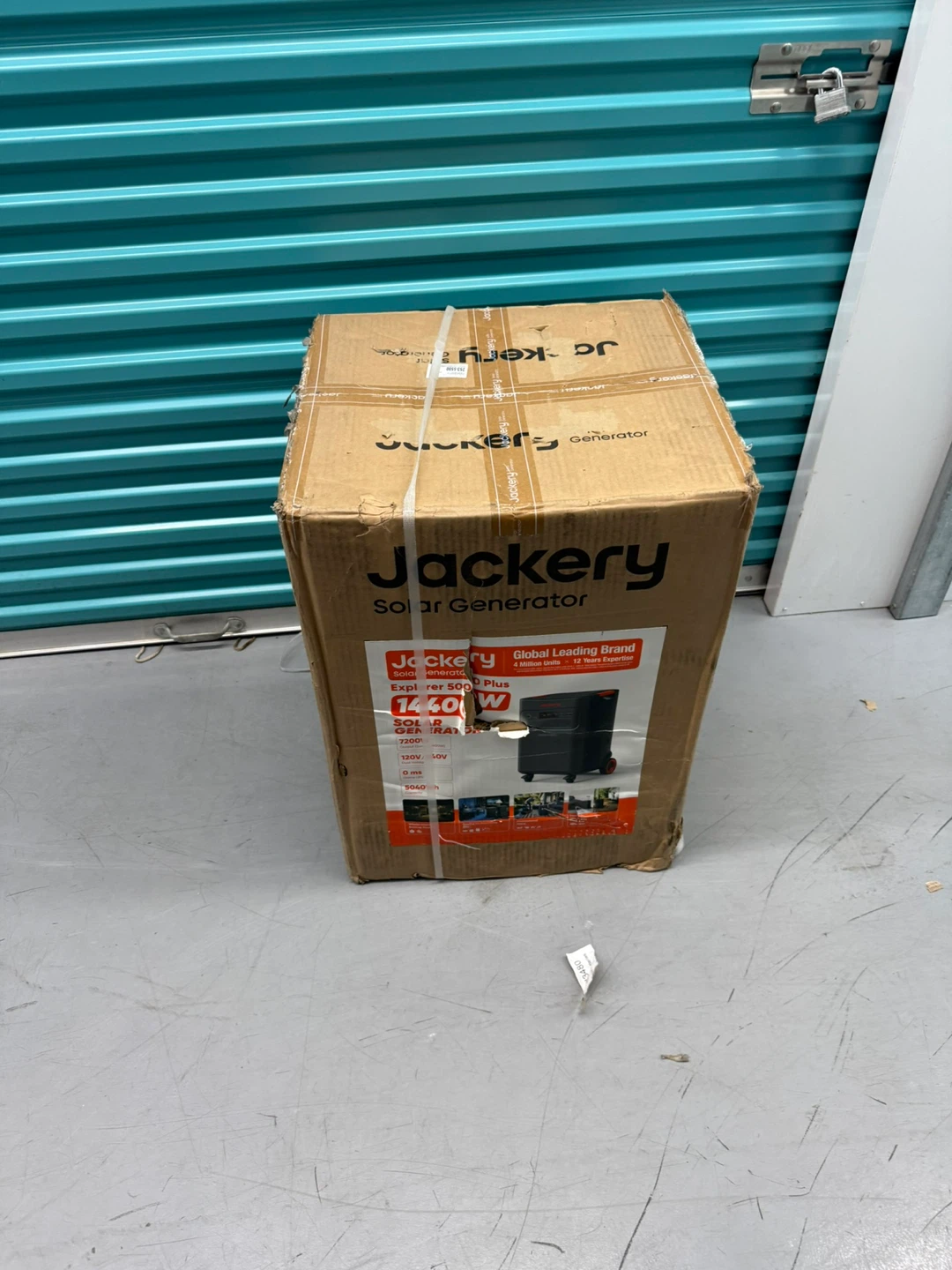 Jackery Explorer 5000 Plus Solar Generator - Like New! - photo 5