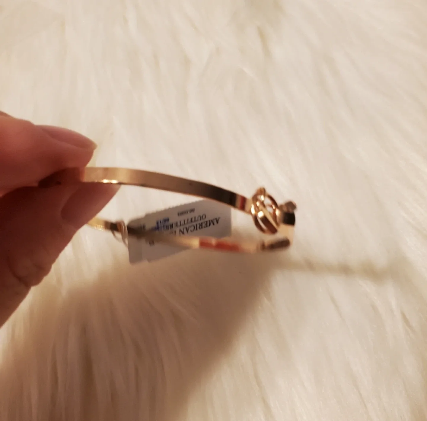 New American Eagle Rose Gold Bangle image indicator(2)