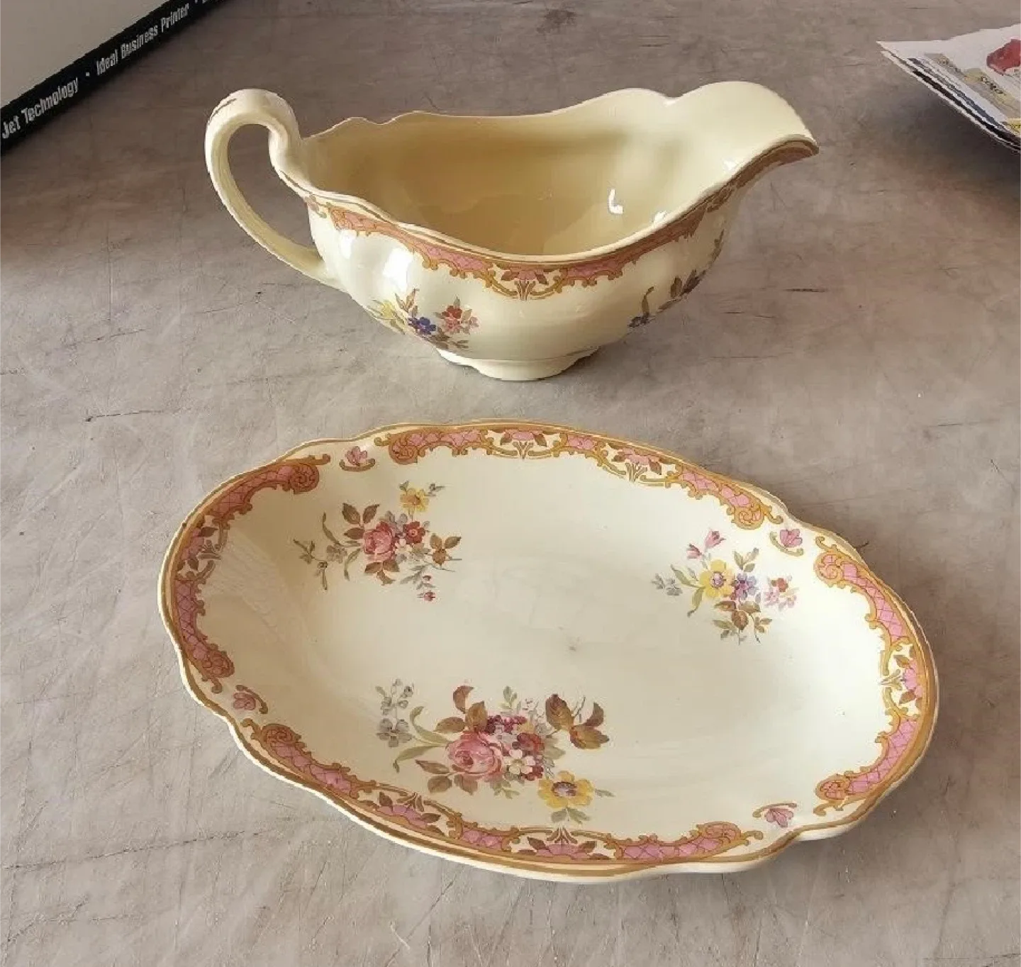 Vintage Royal Albert Floral Dinnerware Set image indicator(6)