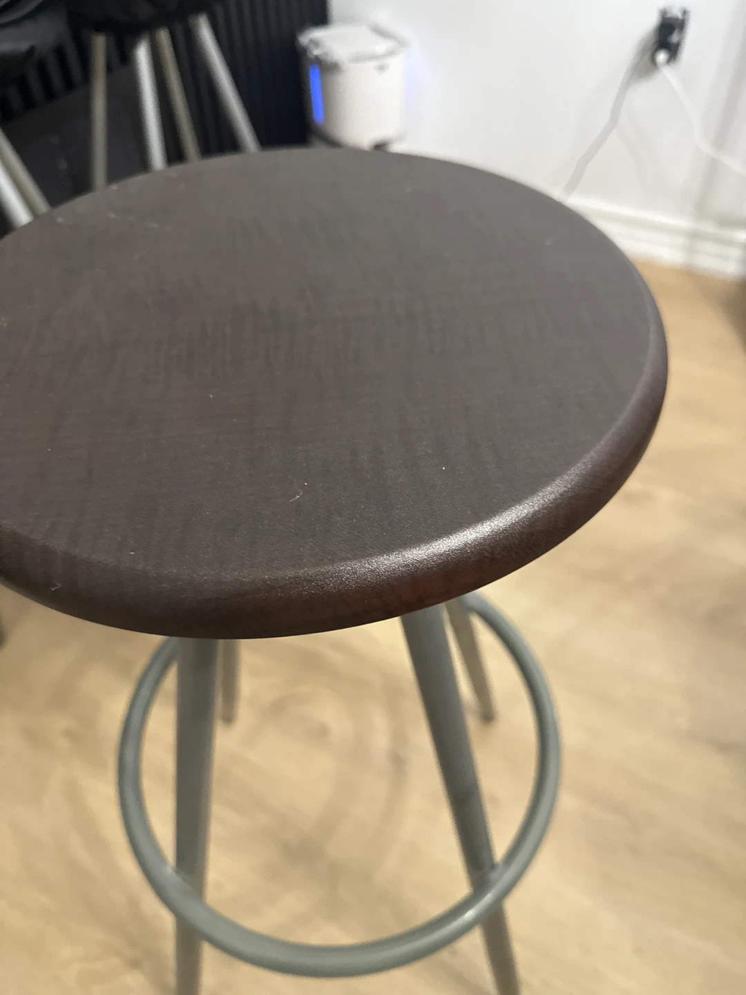 4 Bar Stools - photo 2