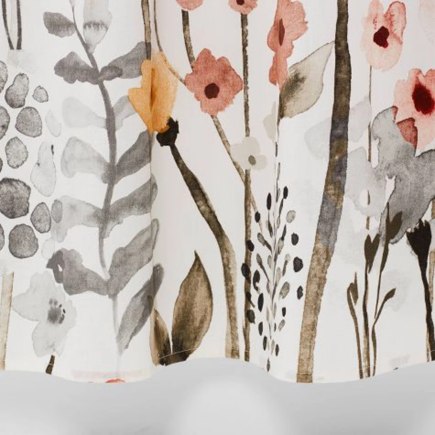 *Brand New* Floral Wave Shower Curtain - photo 2