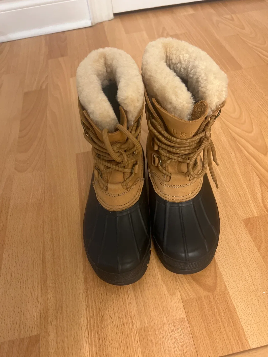 Woman boot Lauren Tan & Black Winter Boots