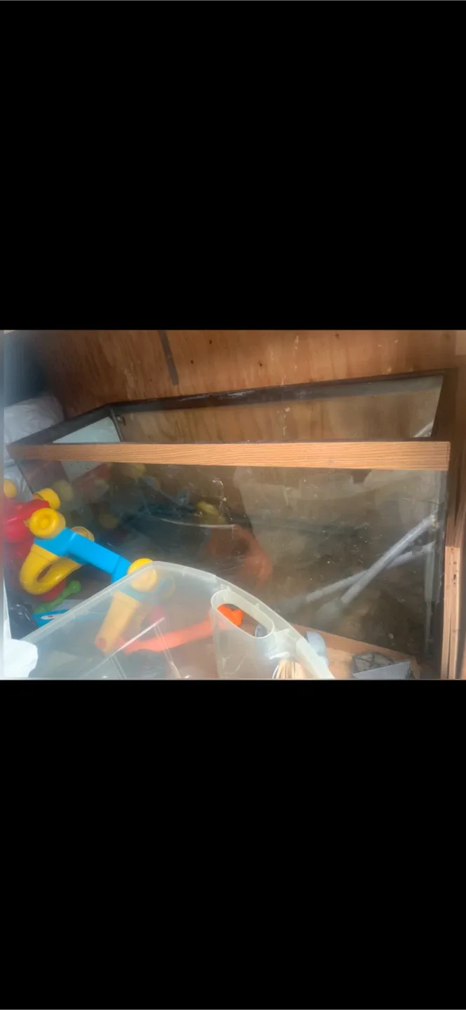 Large 75 Gallon Aquarium/Terrarium with Light image indicator(2)