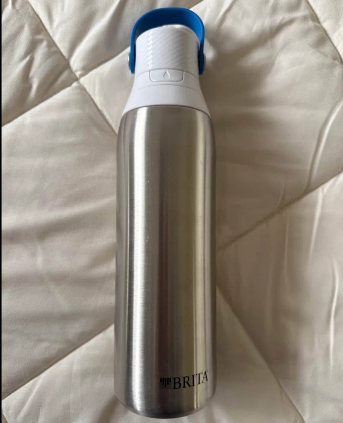 Brita Insulated Stainless Steel Filtering Water Bottle image indicator(2)