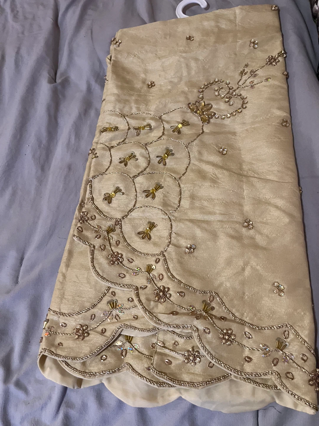 Embroidered Gold Silk Christmas Tree Skirt - Brand New - photo 4