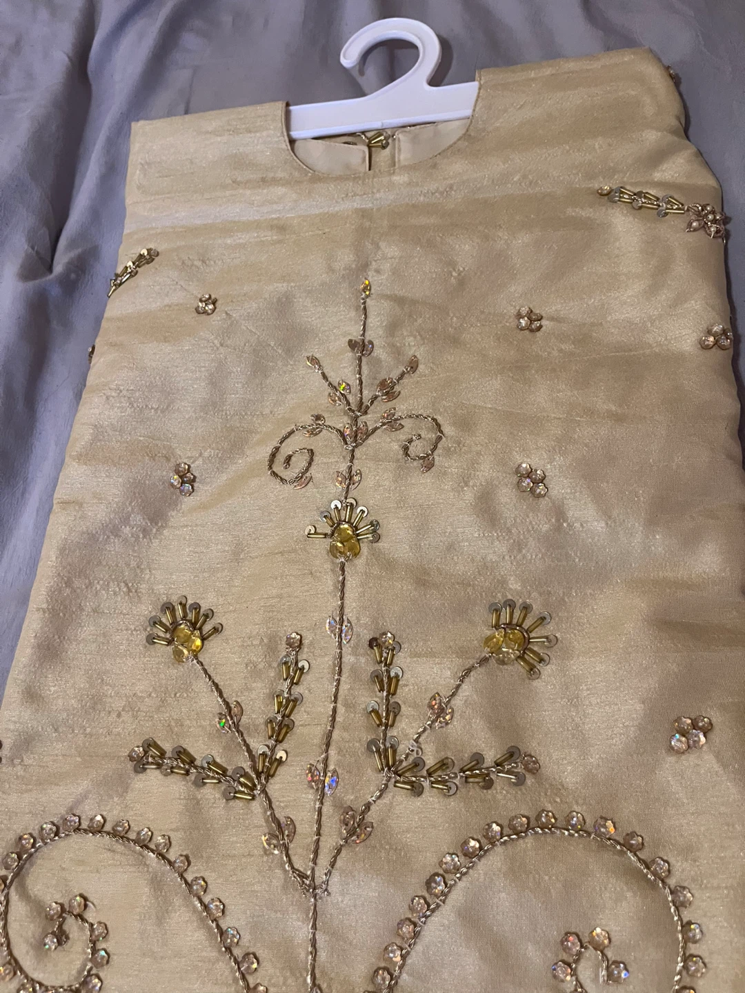 Embroidered Gold Silk Christmas Tree Skirt - Brand New - photo 3