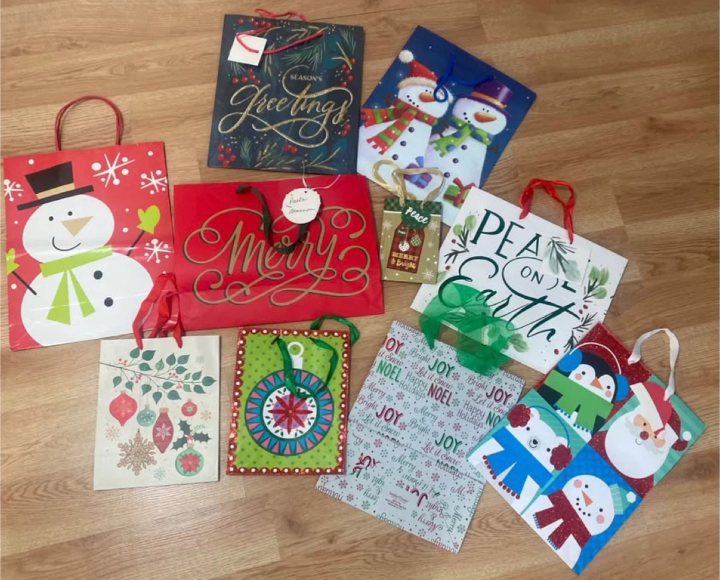 Christmas Holiday Gift Bags - photo 2
