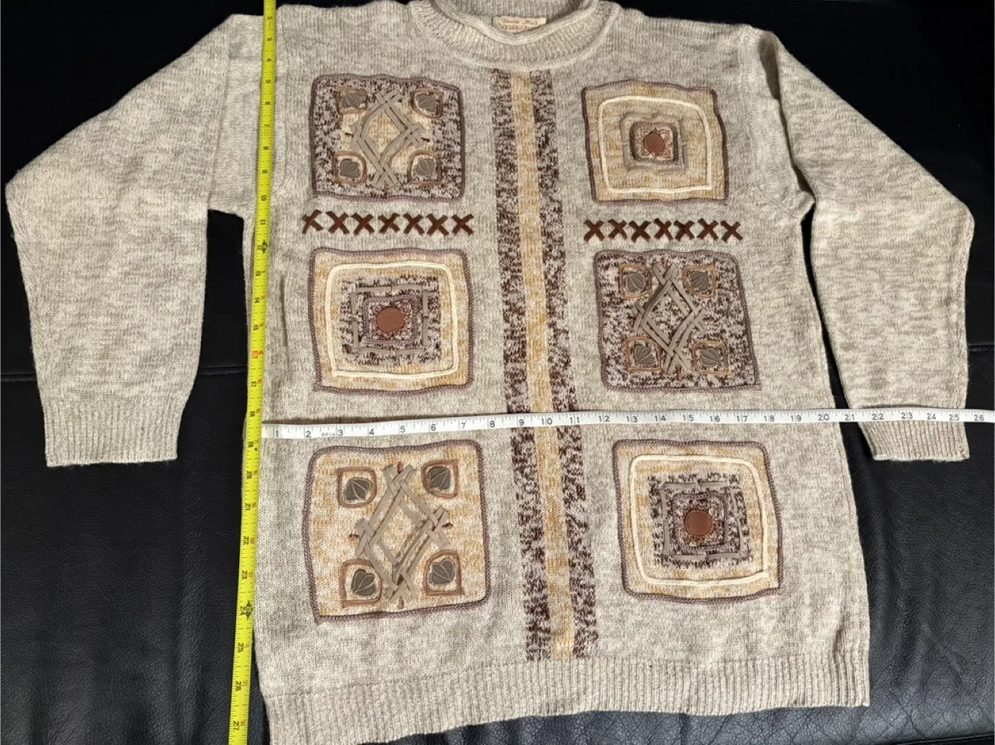 Double Mind Sweater - Size M. #cleanout image indicator(3)