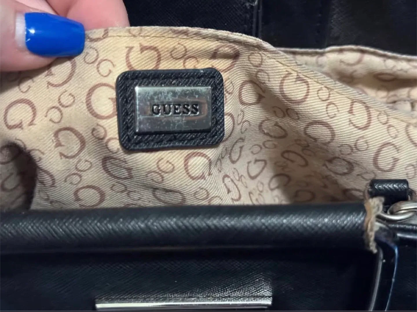 Guess Black Handbag image indicator(3)