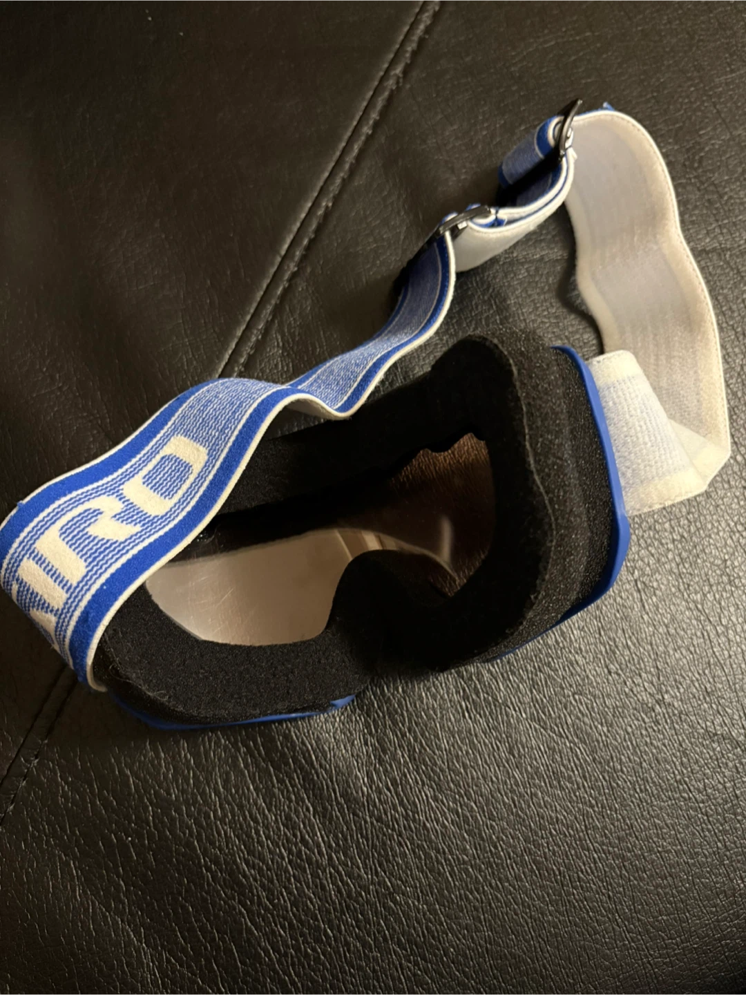 Giro Snow snowboard or ski Goggles kids size - Blue. #Cleanout - photo 2