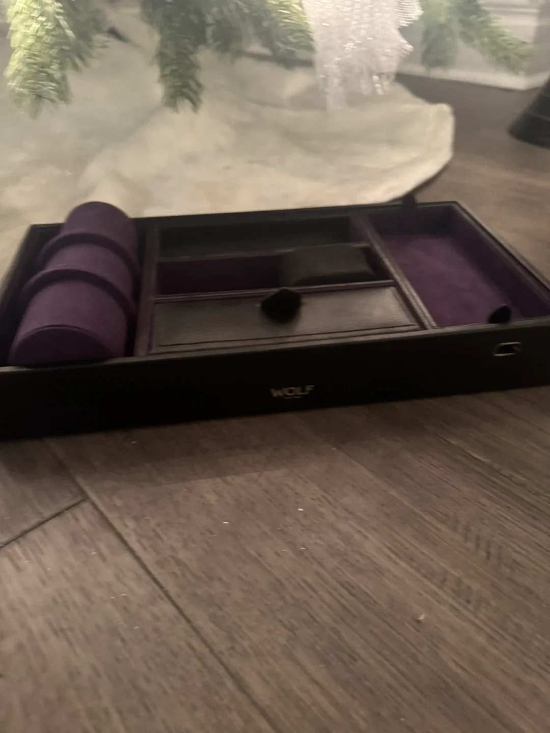 Wolf 1834 Jewelry Box image indicator(7)