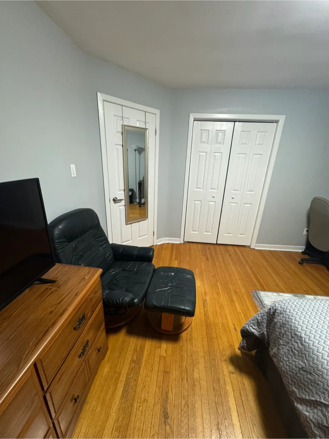 Room for rent image indicator(2)