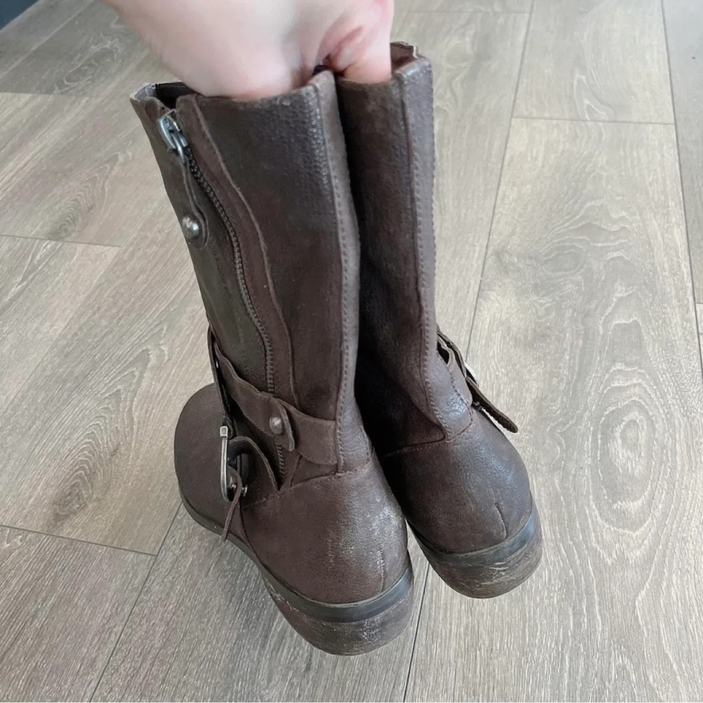 Marc Fisher women’s brown leather boots size 7.5 #CleanOut image indicator(5)