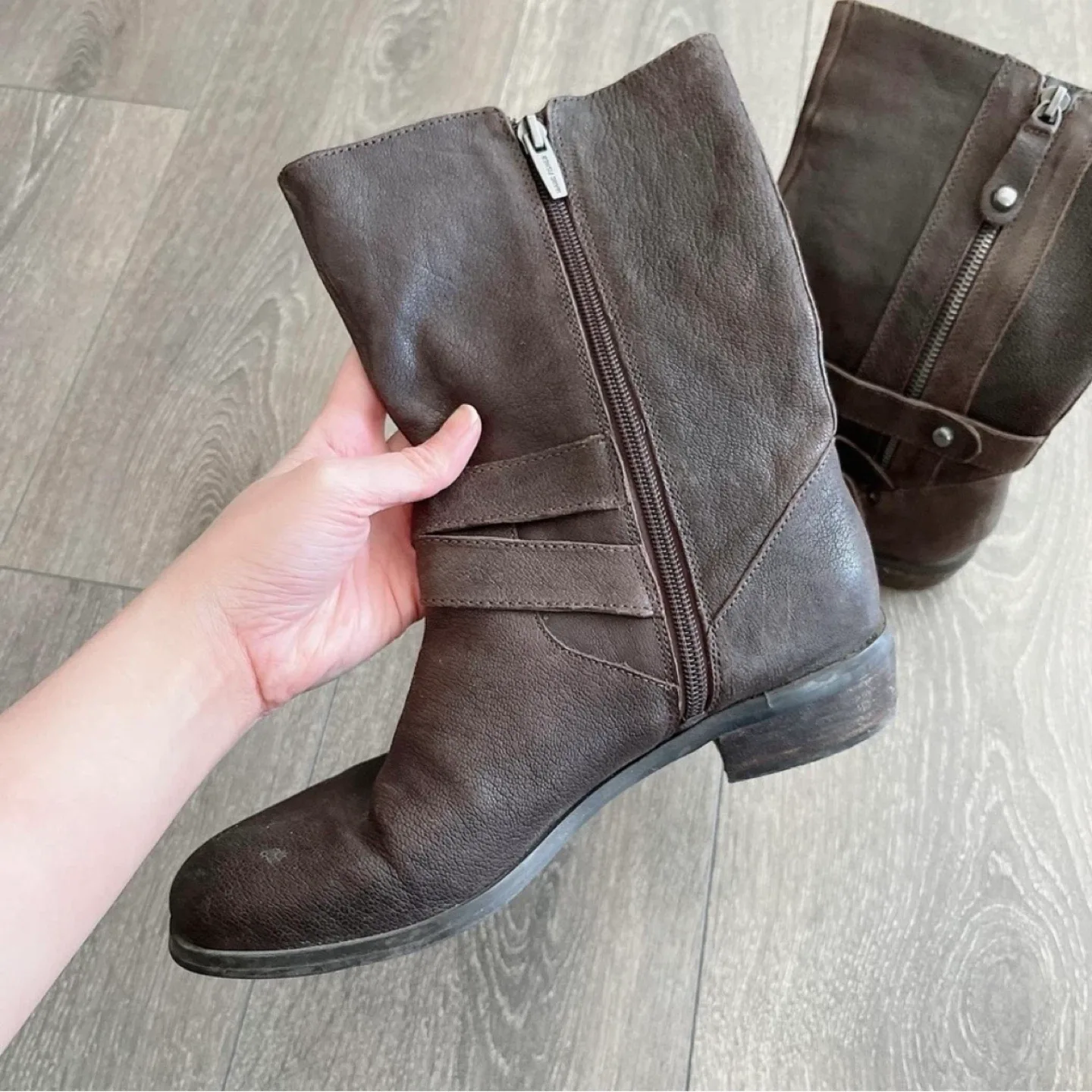 Marc Fisher women’s brown leather boots size 7.5 #CleanOut image indicator(3)