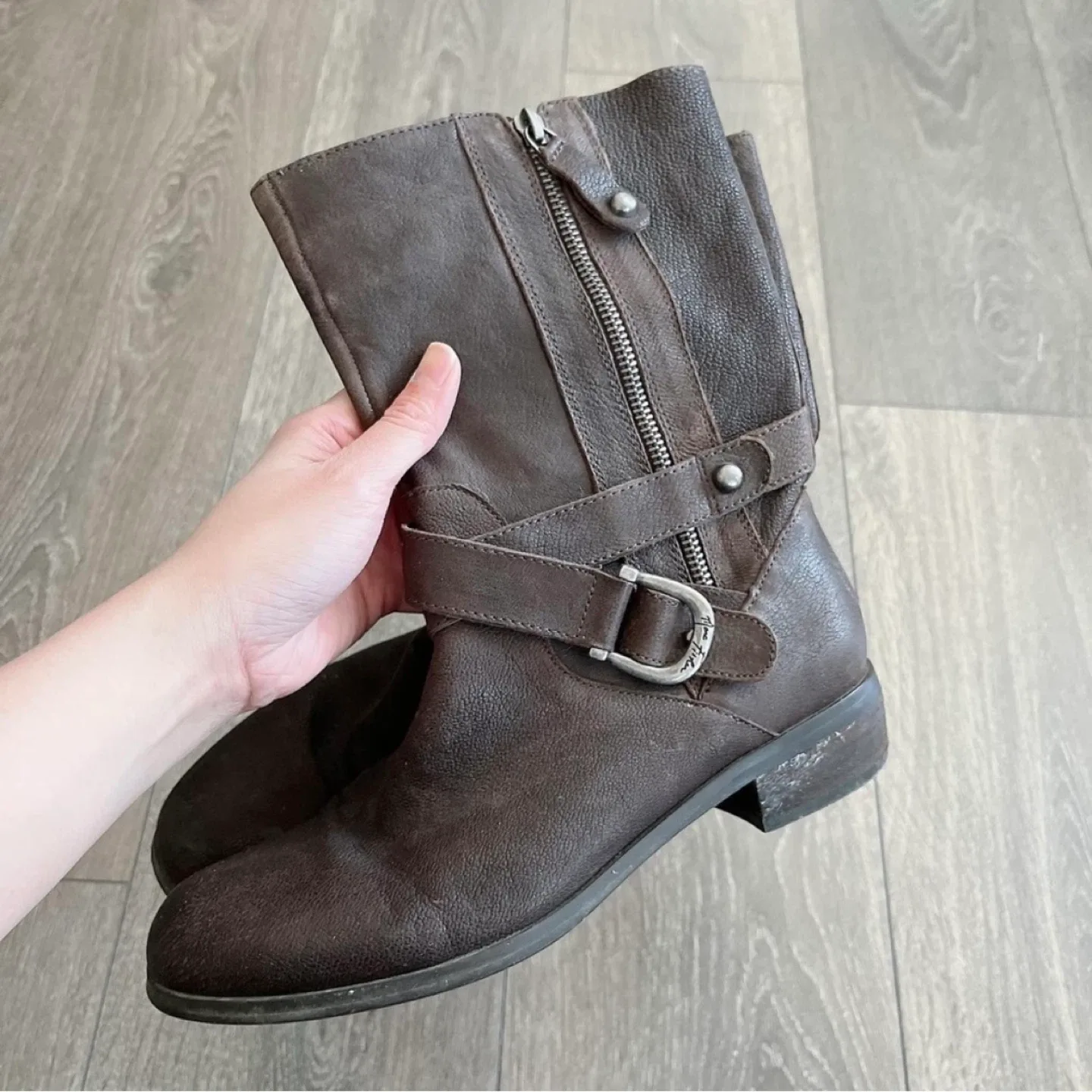 Marc Fisher women’s brown leather boots size 7.5 #CleanOut image indicator(2)