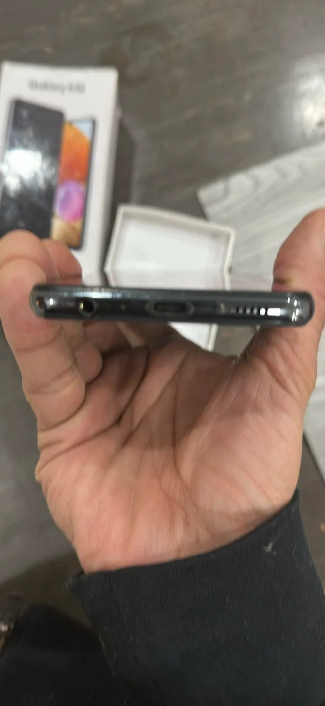 Samsung Galaxy A32 5g- Black image indicator(2)