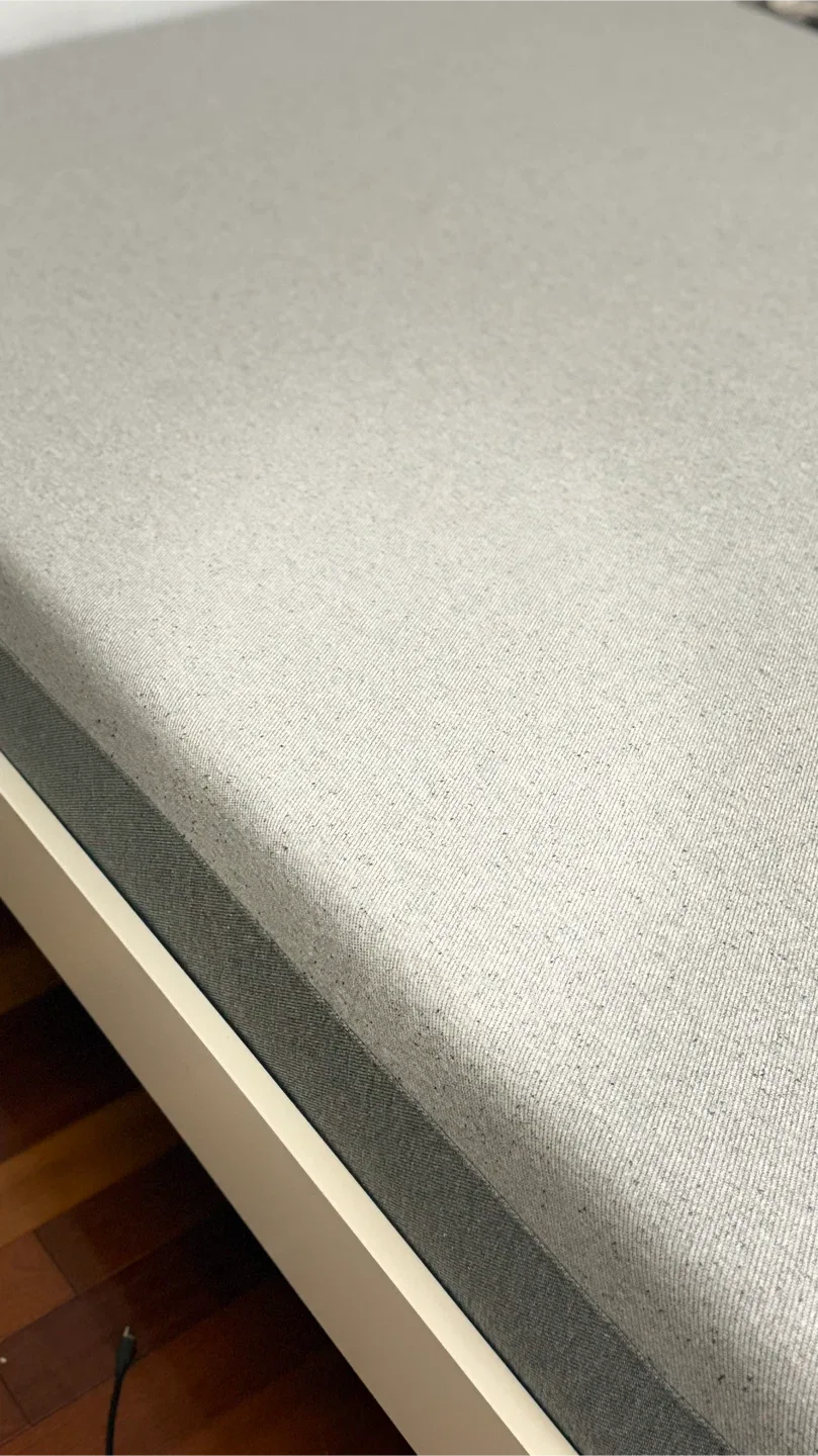 Grey Mattress image indicator(2)