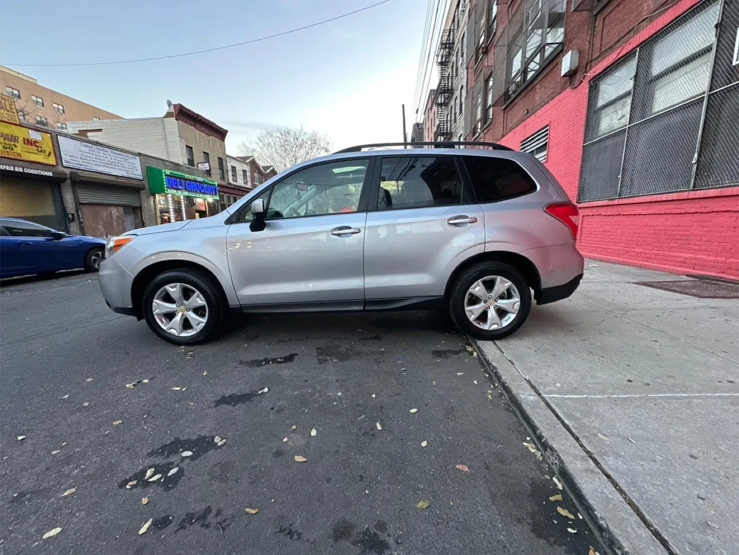 2015 Subaru Forester SUV image indicator(4)