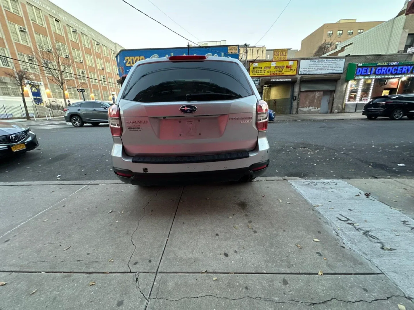 2015 Subaru Forester SUV image indicator(2)