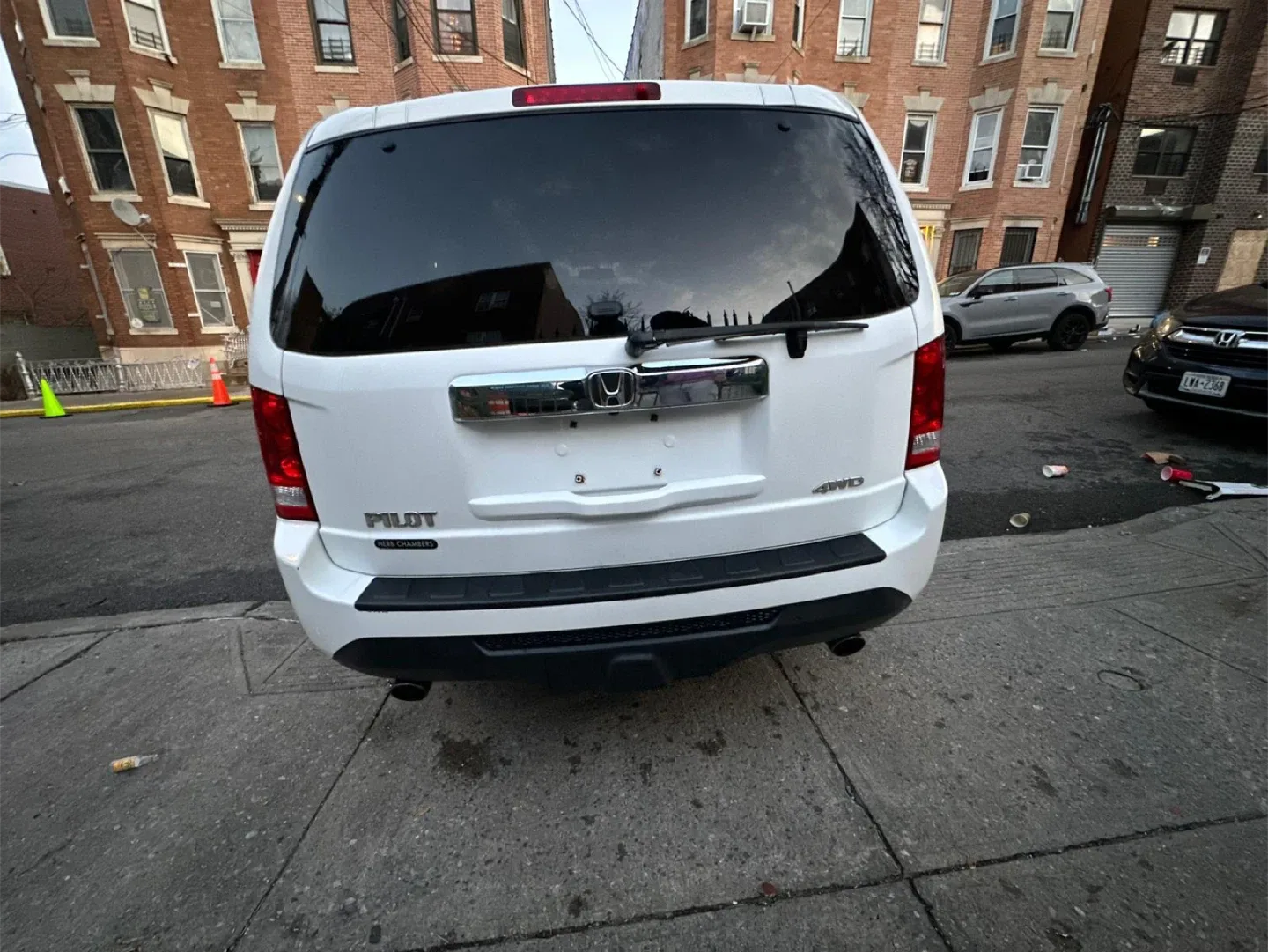 2012 Honda Pilot SUV - White image indicator(2)