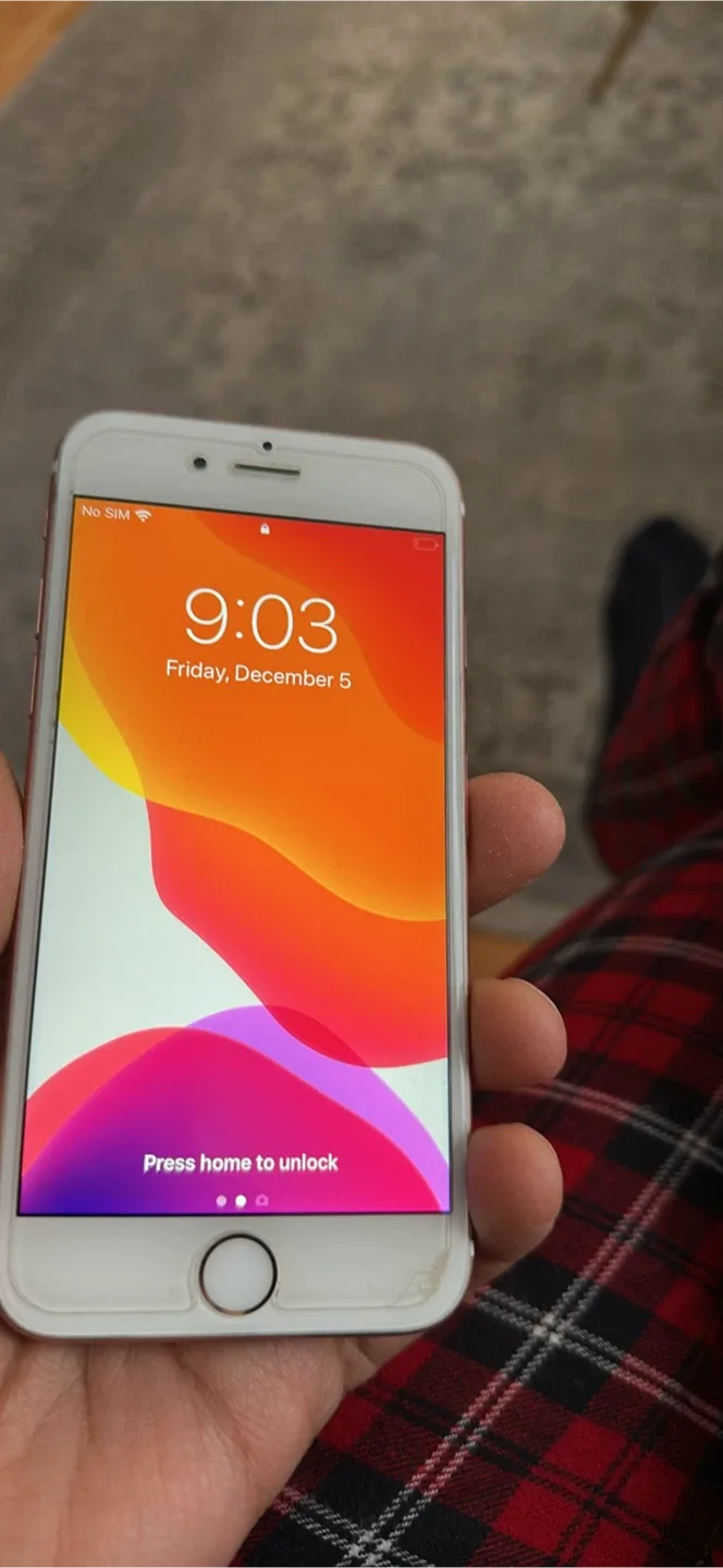 Used iPhone 6S - Rose Gold