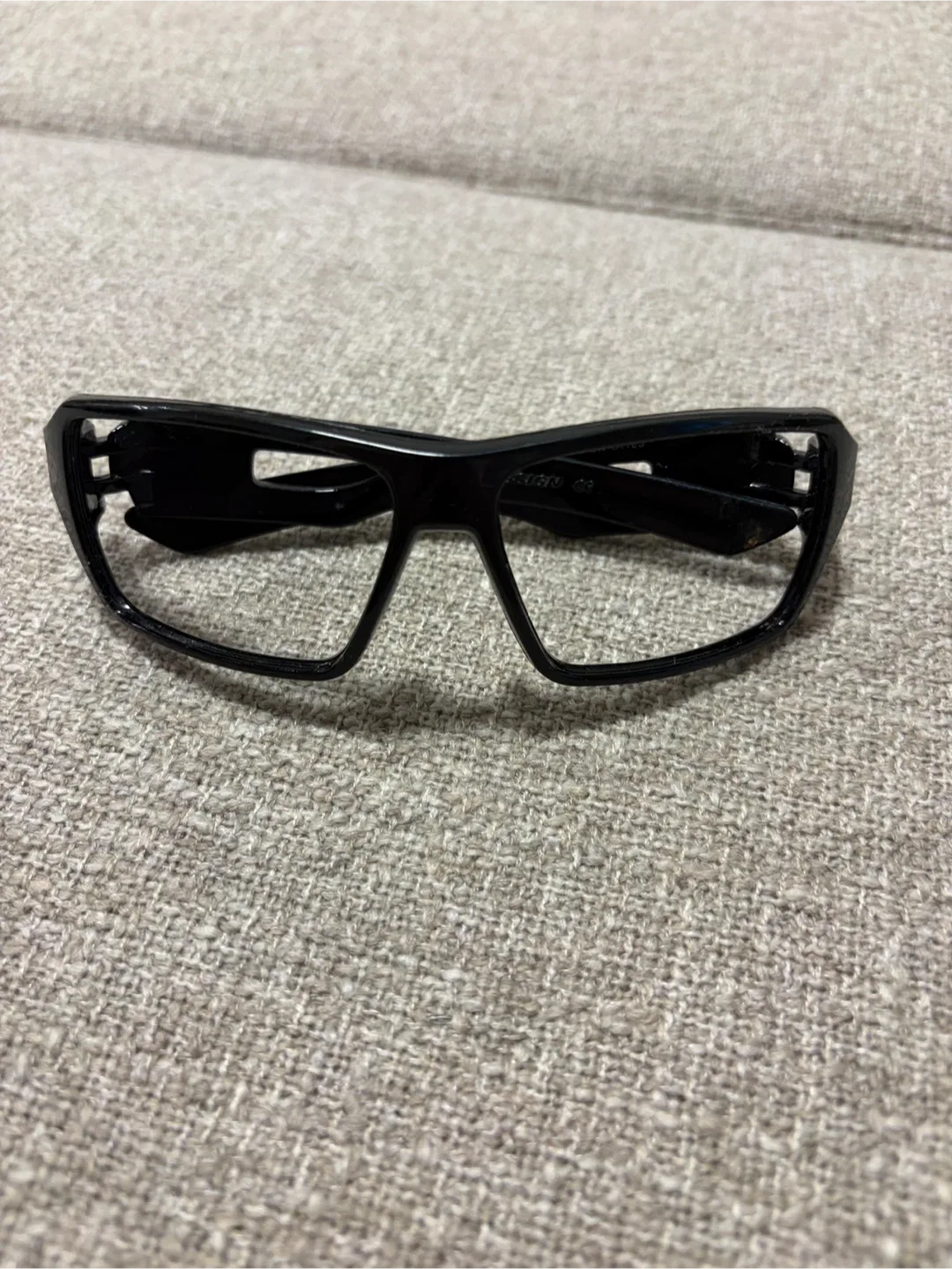 Oakley Sunglasses Frame- Black image indicator(2)
