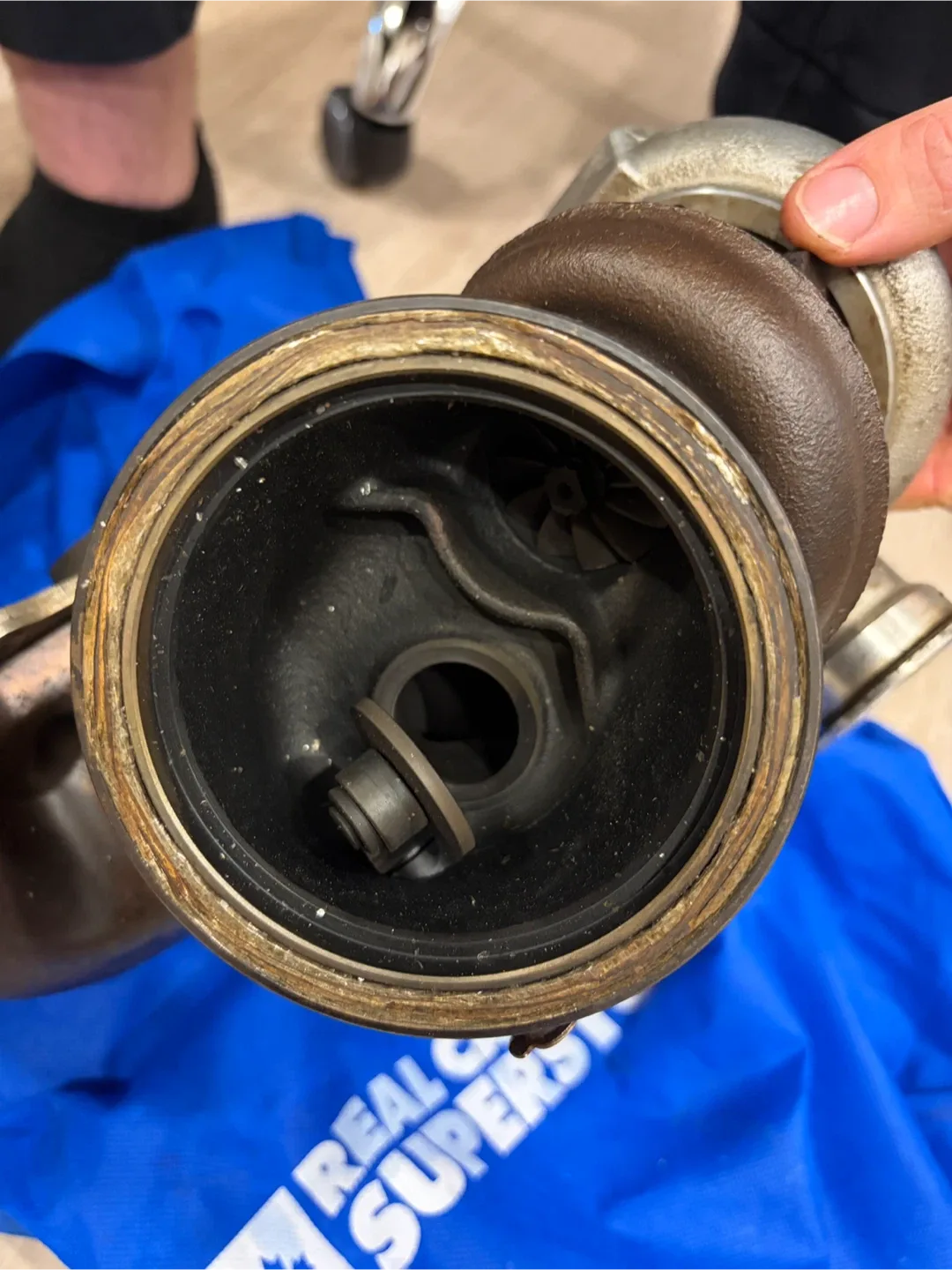 Turbocharger 09 bmw 335xi image indicator(3)