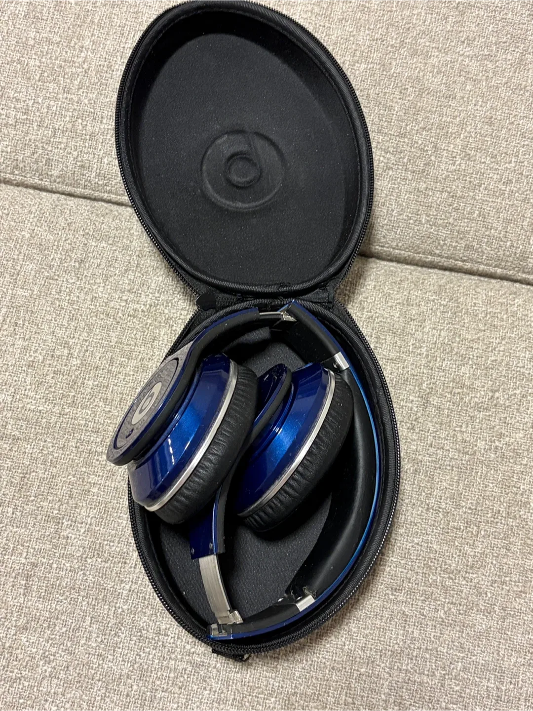 Beats by Dr. Dre Headphones (Blue)